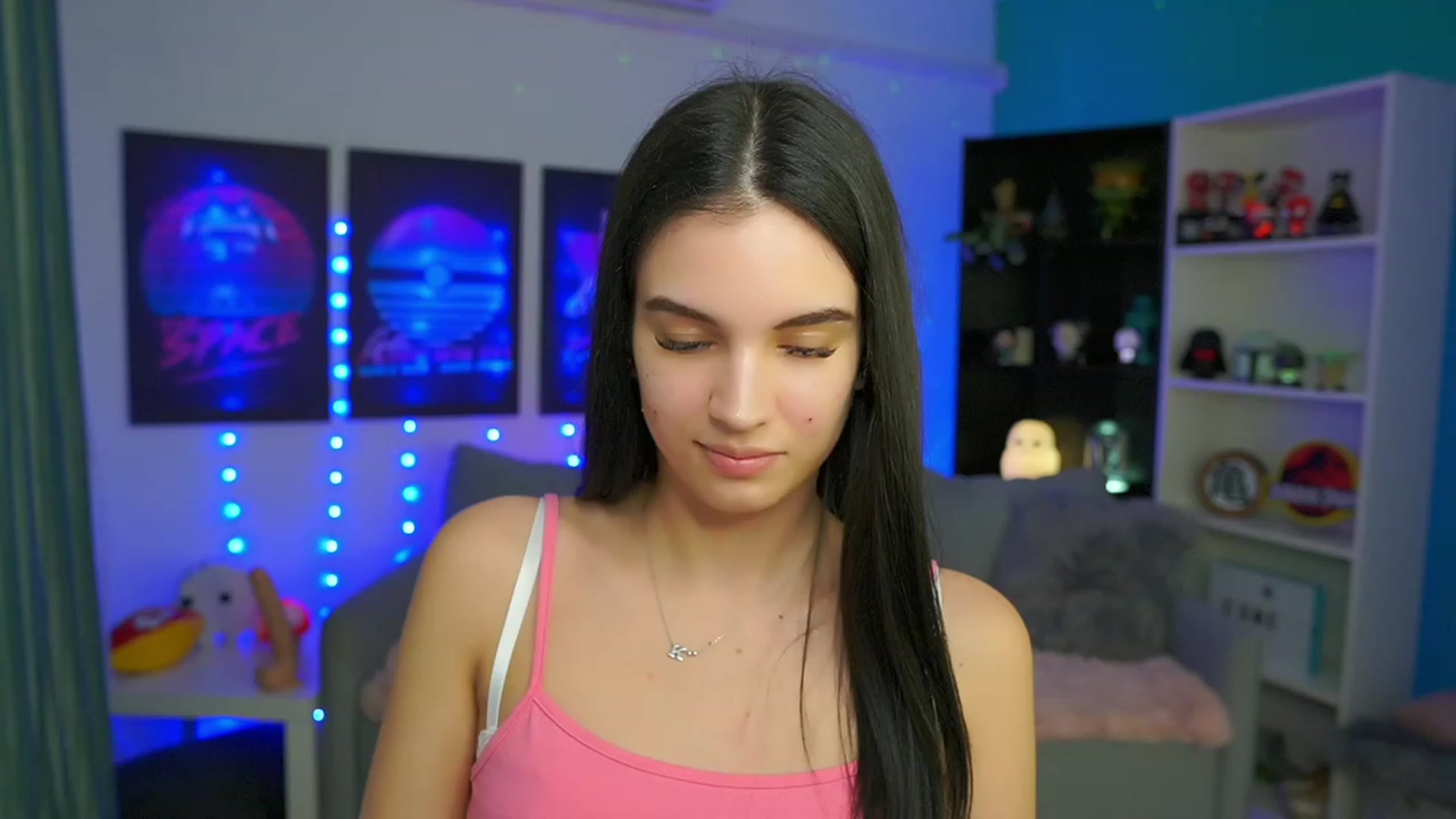 Gallery image thumbnail from Kylie_Quinn's myfreecams stream on, 03/05/2023, 24:33 image 19 of 20
