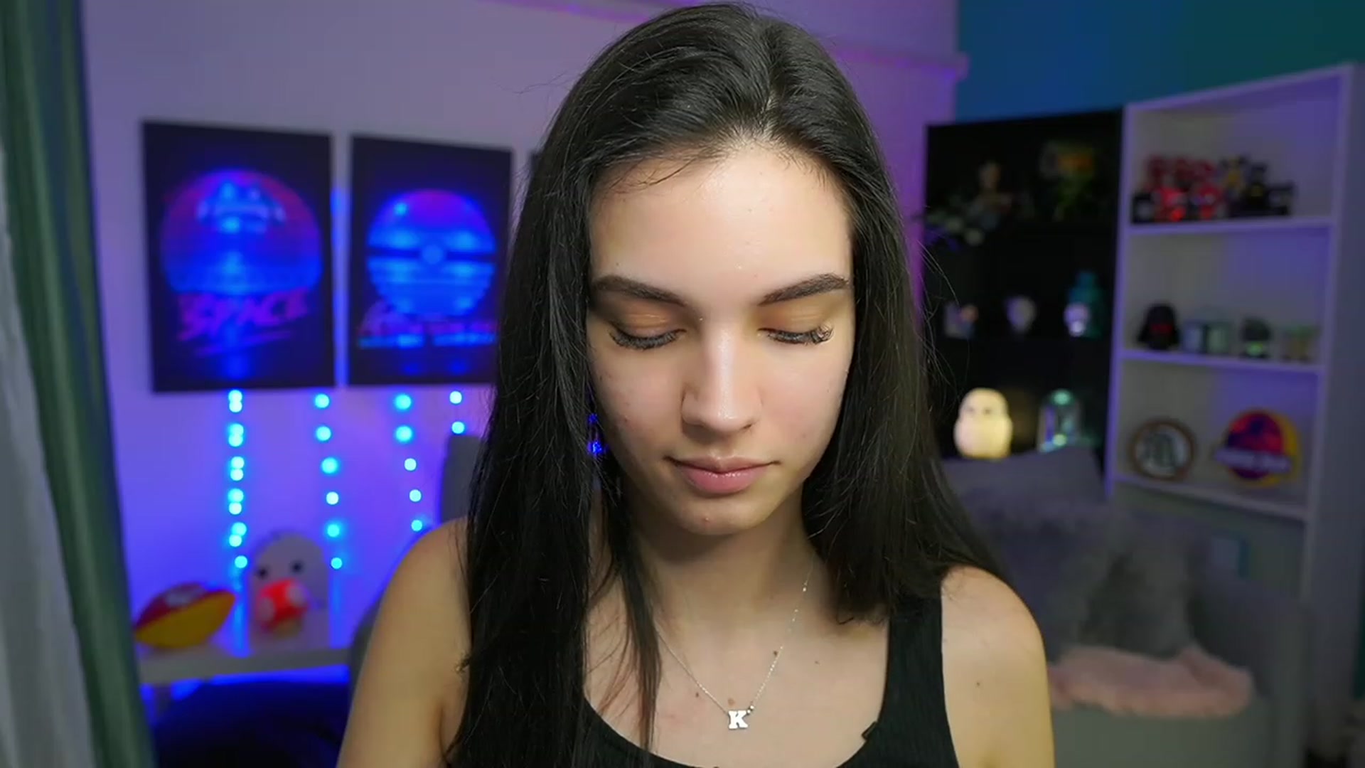 Gallery image thumbnail from Kylie_Quinn's myfreecams stream on, 03/10/2023, 16:10 image 12 of 20