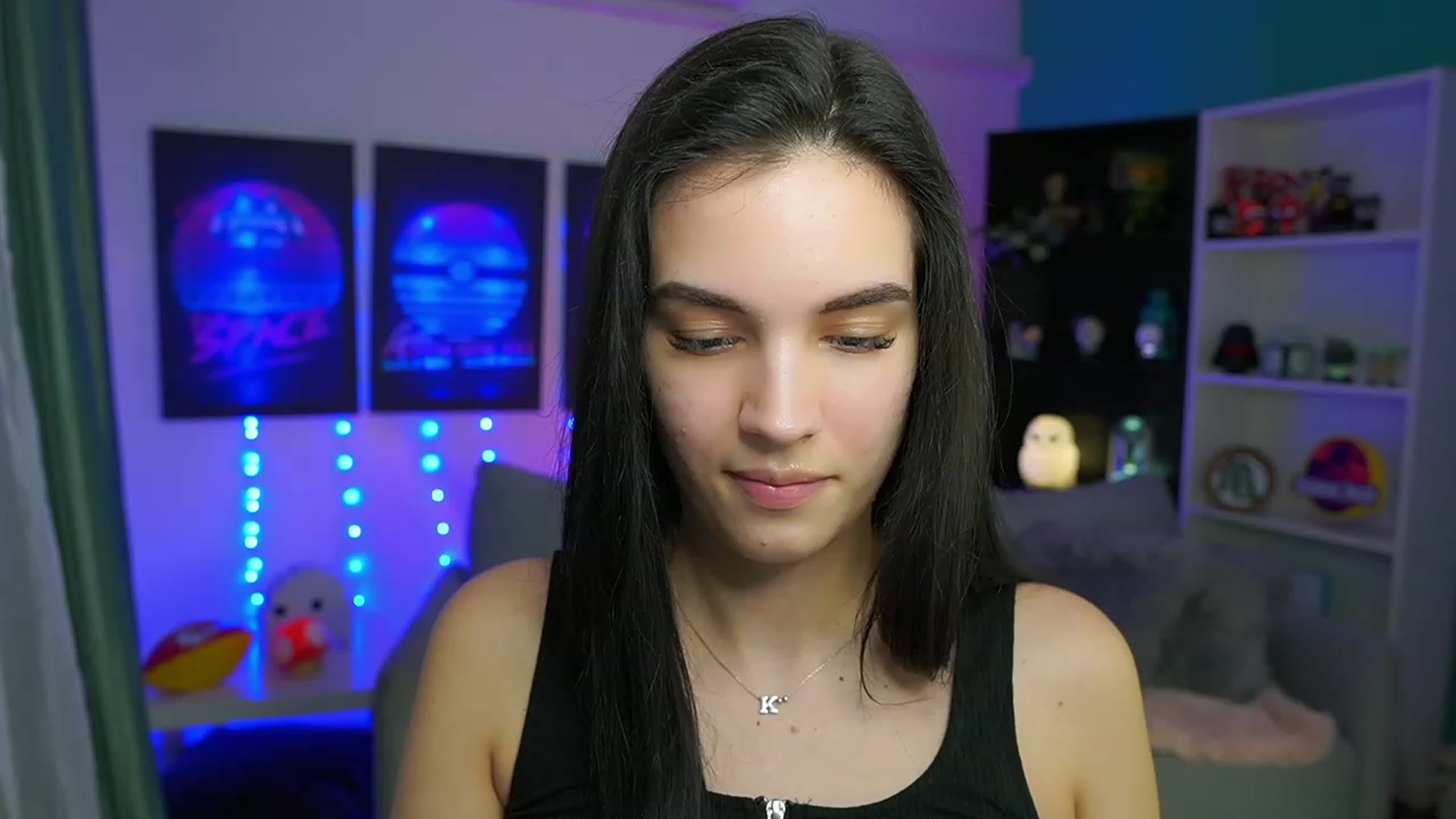 Gallery image thumbnail from Kylie_Quinn's myfreecams stream on, 03/10/2023, 17:21 image 13 of 20