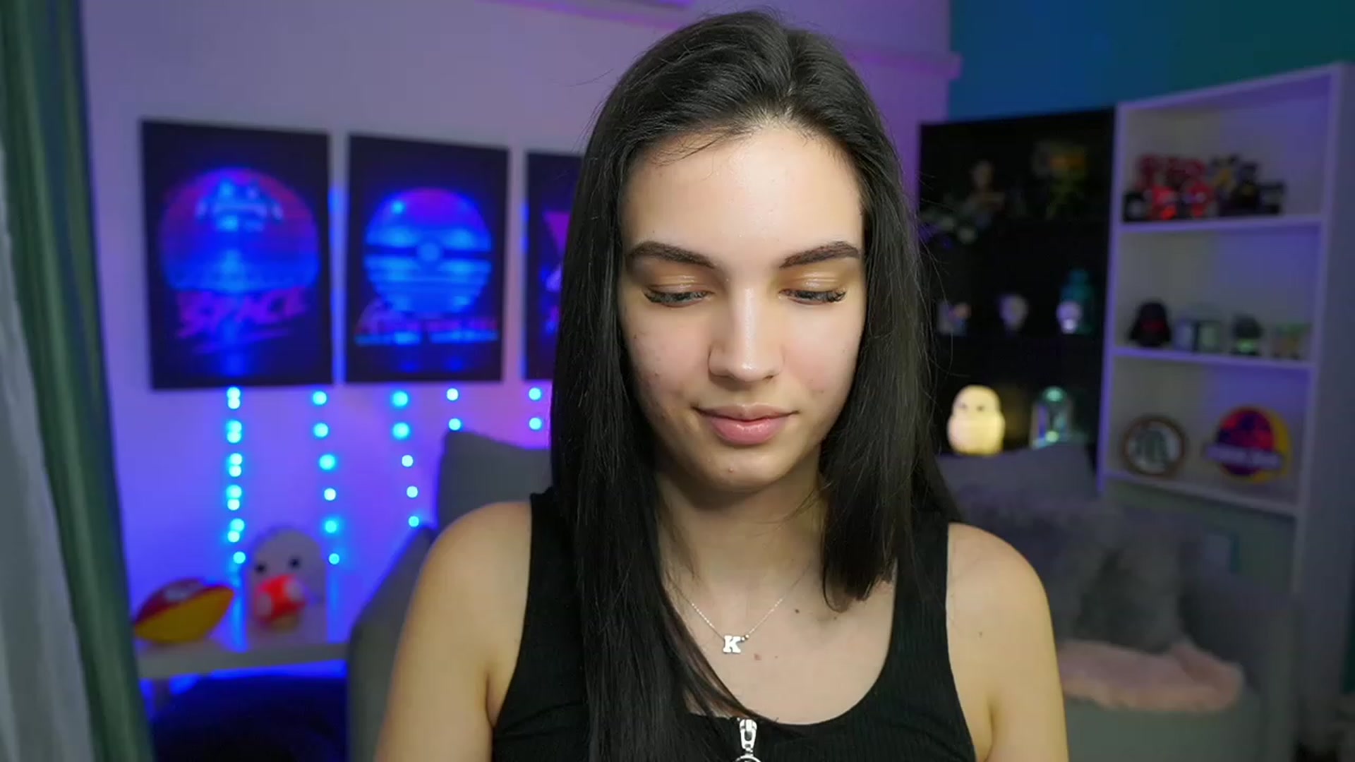 Gallery image thumbnail from Kylie_Quinn's myfreecams stream on, 03/10/2023, 17:21 image 2 of 20