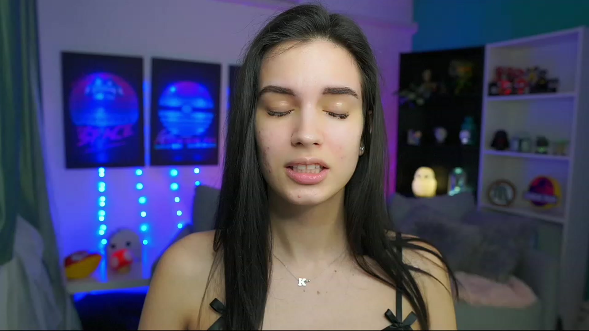 Gallery image thumbnail from Kylie_Quinn's myfreecams stream on, 03/10/2023, 19:29 image 10 of 20