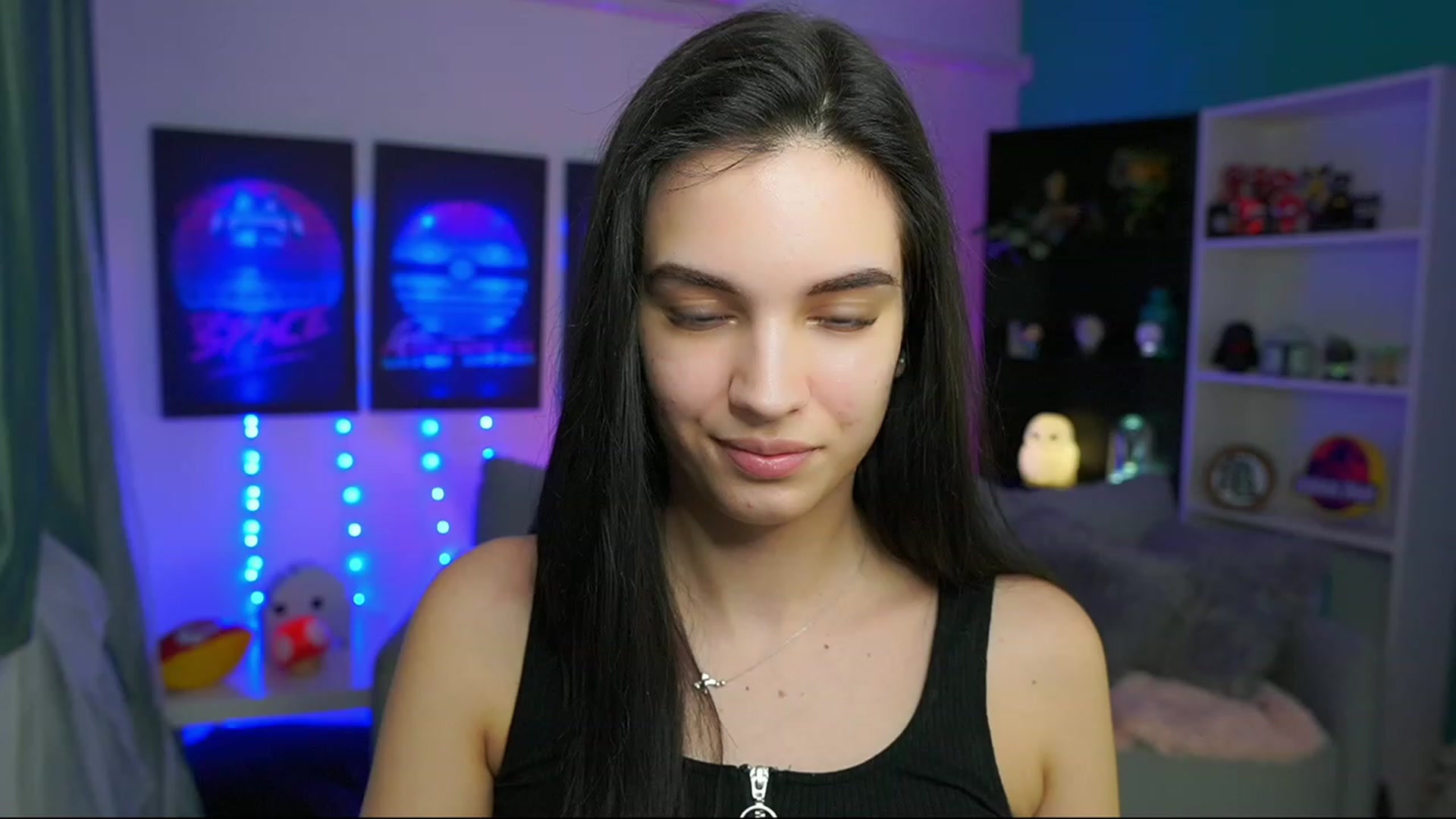 Gallery image thumbnail from Kylie_Quinn's myfreecams stream on, 03/10/2023, 19:29 image 4 of 20