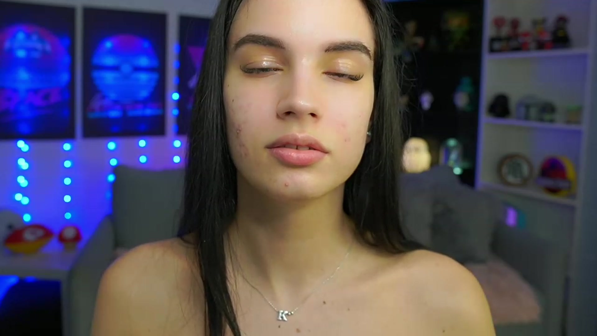 Gallery image thumbnail from Kylie_Quinn's myfreecams stream on, 03/13/2023, 04:31 image 16 of 20