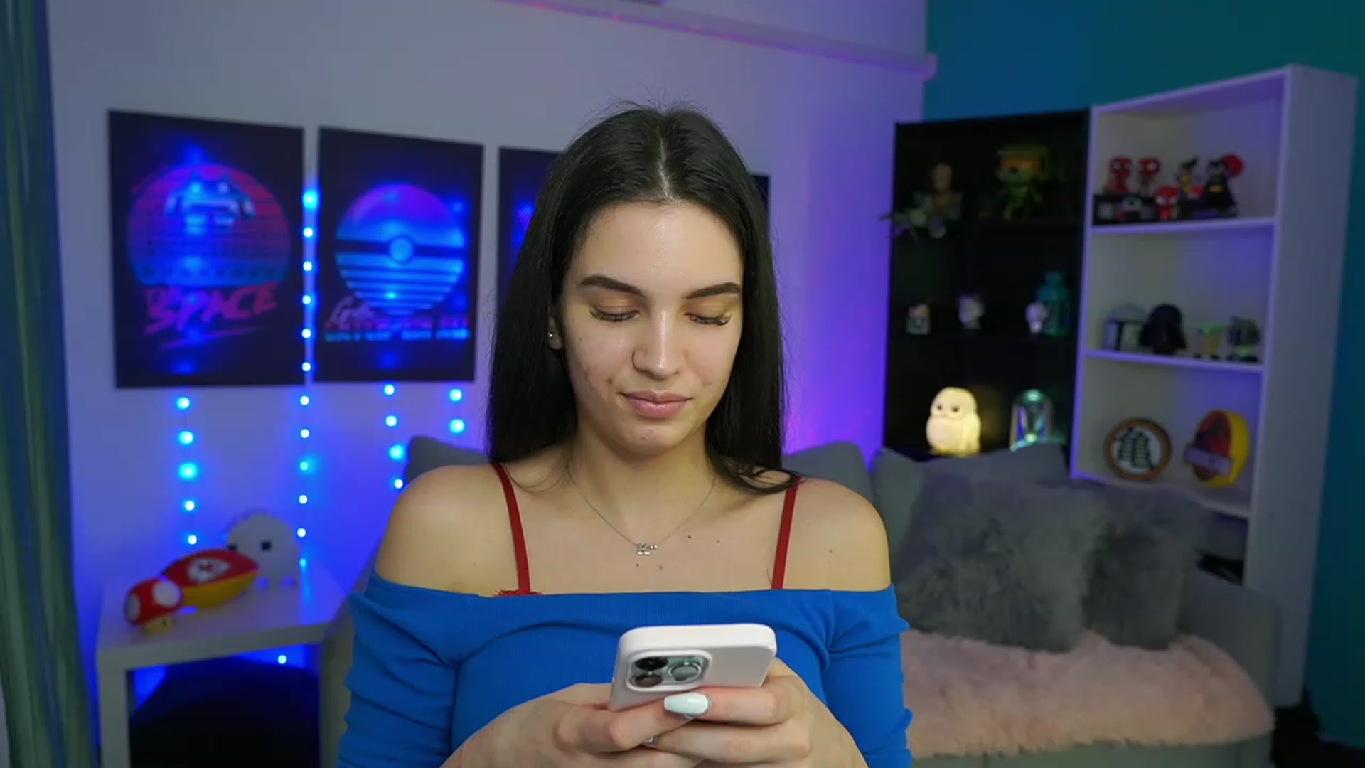 Gallery image thumbnail from Kylie_Quinn's myfreecams stream on, 03/14/2023, 22:23 image 17 of 20