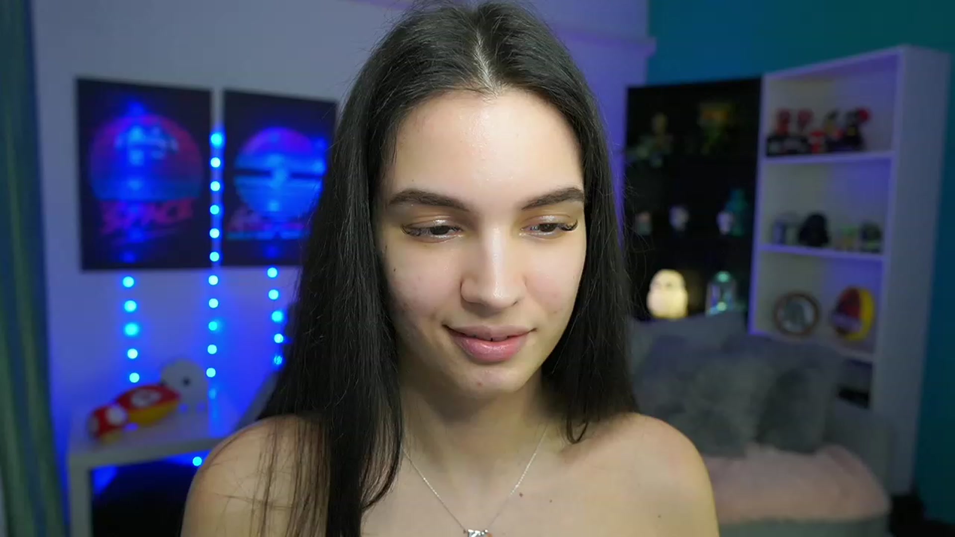 Gallery image thumbnail from Kylie_Quinn's myfreecams stream on, 03/15/2023, 24:19 image 18 of 20