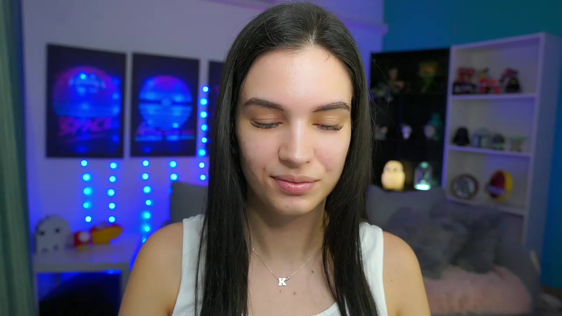 Gallery image thumbnail from Kylie_Quinn's myfreecams stream on, 03/15/2023, 15:39 image 8 of 20
