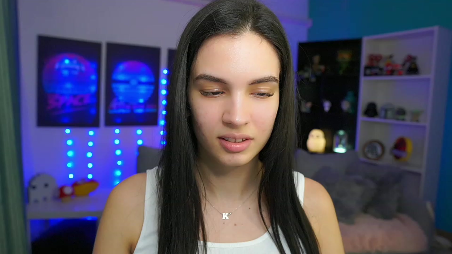 Gallery image thumbnail from Kylie_Quinn's myfreecams stream on, 03/15/2023, 15:39 image 4 of 20
