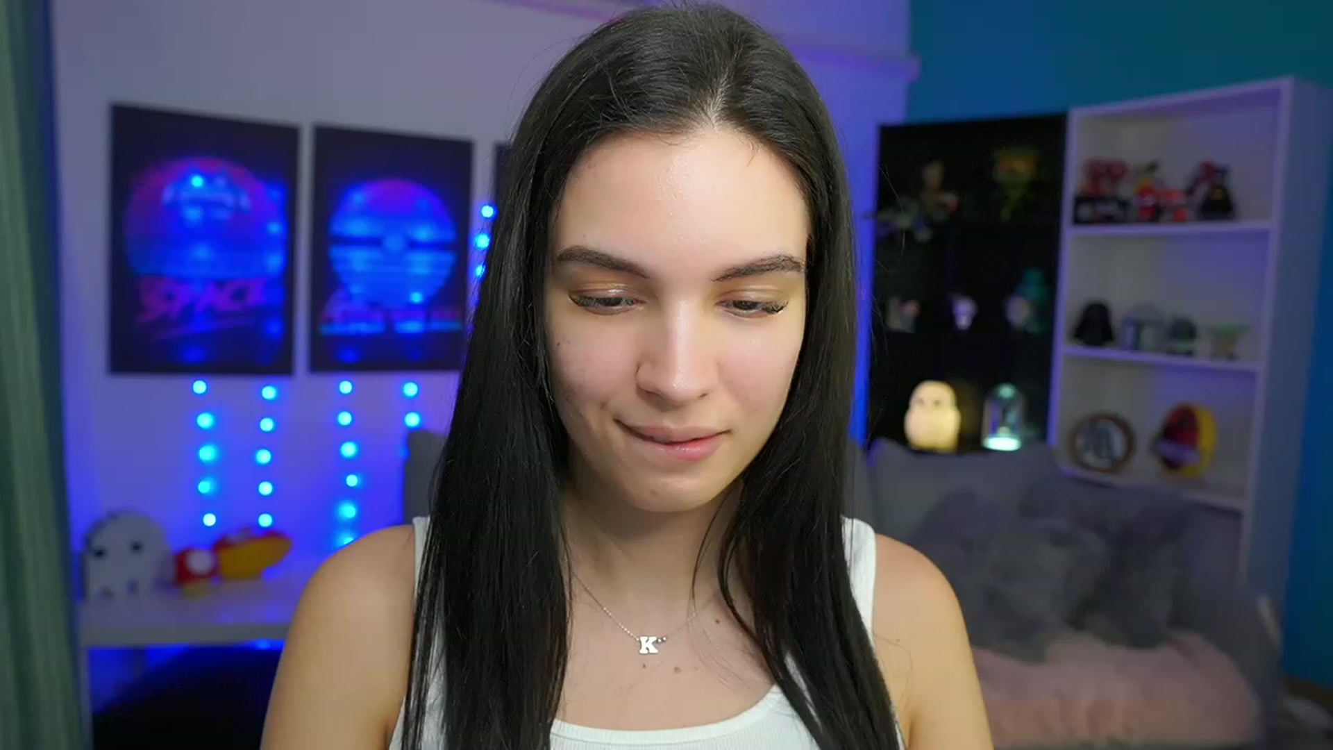 Gallery image thumbnail from Kylie_Quinn's myfreecams stream on, 03/15/2023, 15:39 image 1 of 20