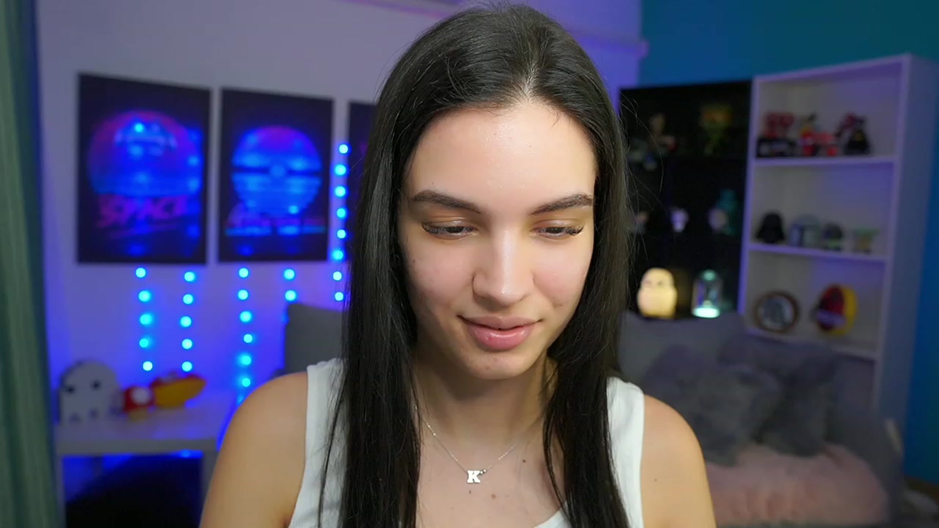 Gallery image thumbnail from Kylie_Quinn's myfreecams stream on, 03/15/2023, 15:39 image 9 of 20