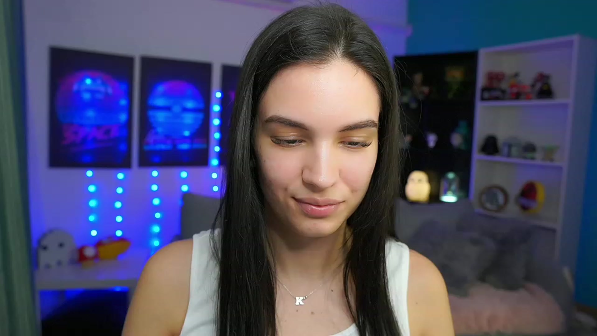 Gallery image thumbnail from Kylie_Quinn's myfreecams stream on, 03/15/2023, 15:39 image 10 of 20