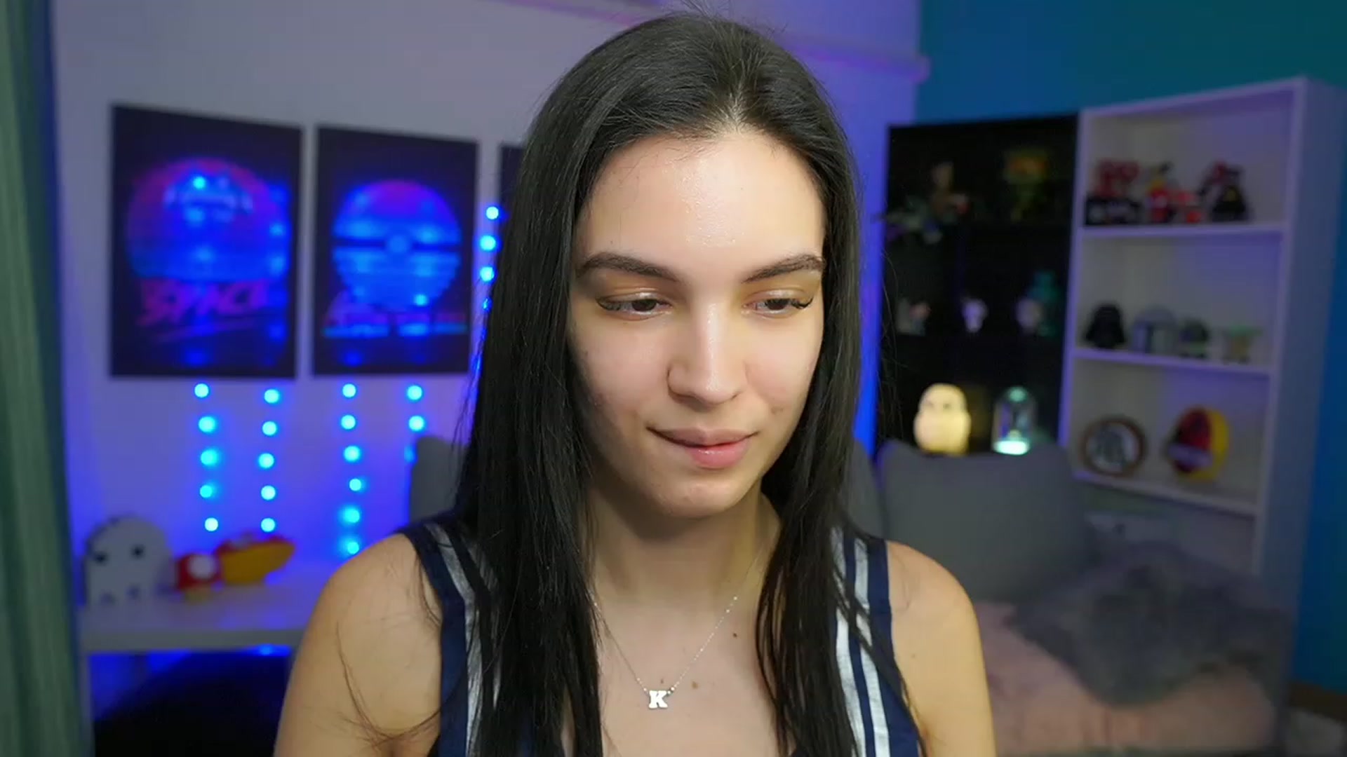 Gallery image thumbnail from Kylie_Quinn's myfreecams stream on, 03/15/2023, 19:07 image 16 of 20