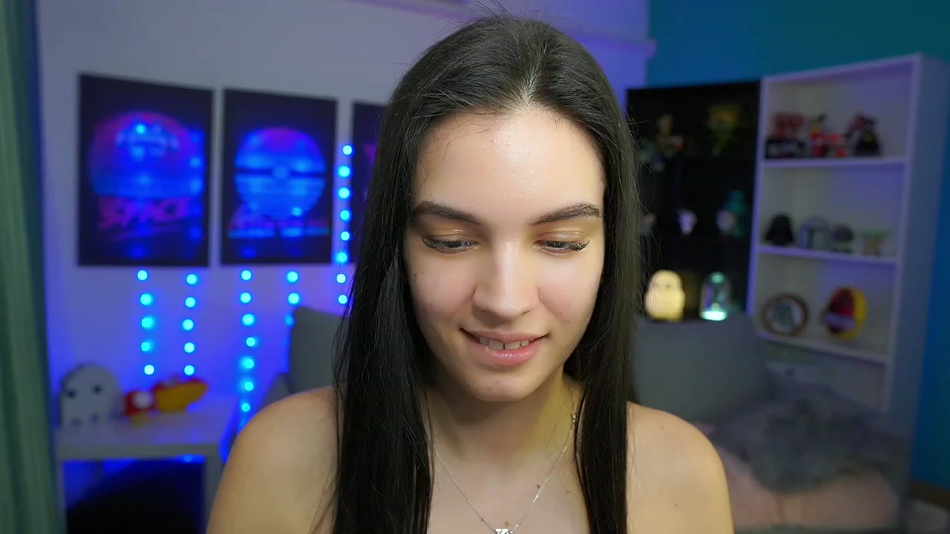 Gallery image thumbnail from Kylie_Quinn's myfreecams stream on, 03/15/2023, 19:07 image 8 of 20