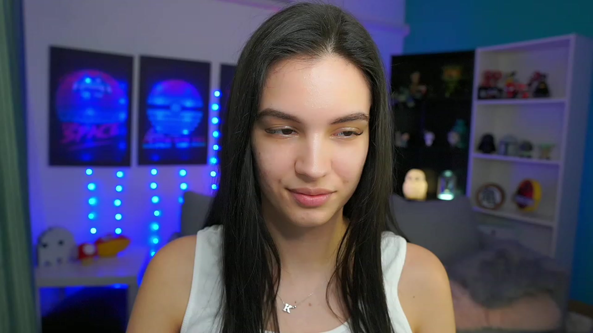 Gallery image thumbnail from Kylie_Quinn's myfreecams stream on, 03/15/2023, 19:07 image 3 of 20