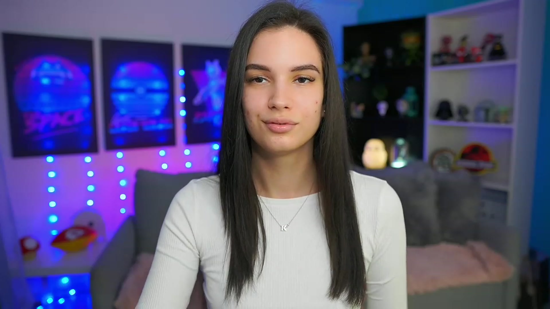 Gallery image thumbnail from Kylie_Quinn's myfreecams stream on, 03/19/2023, 20:36 image 20 of 20