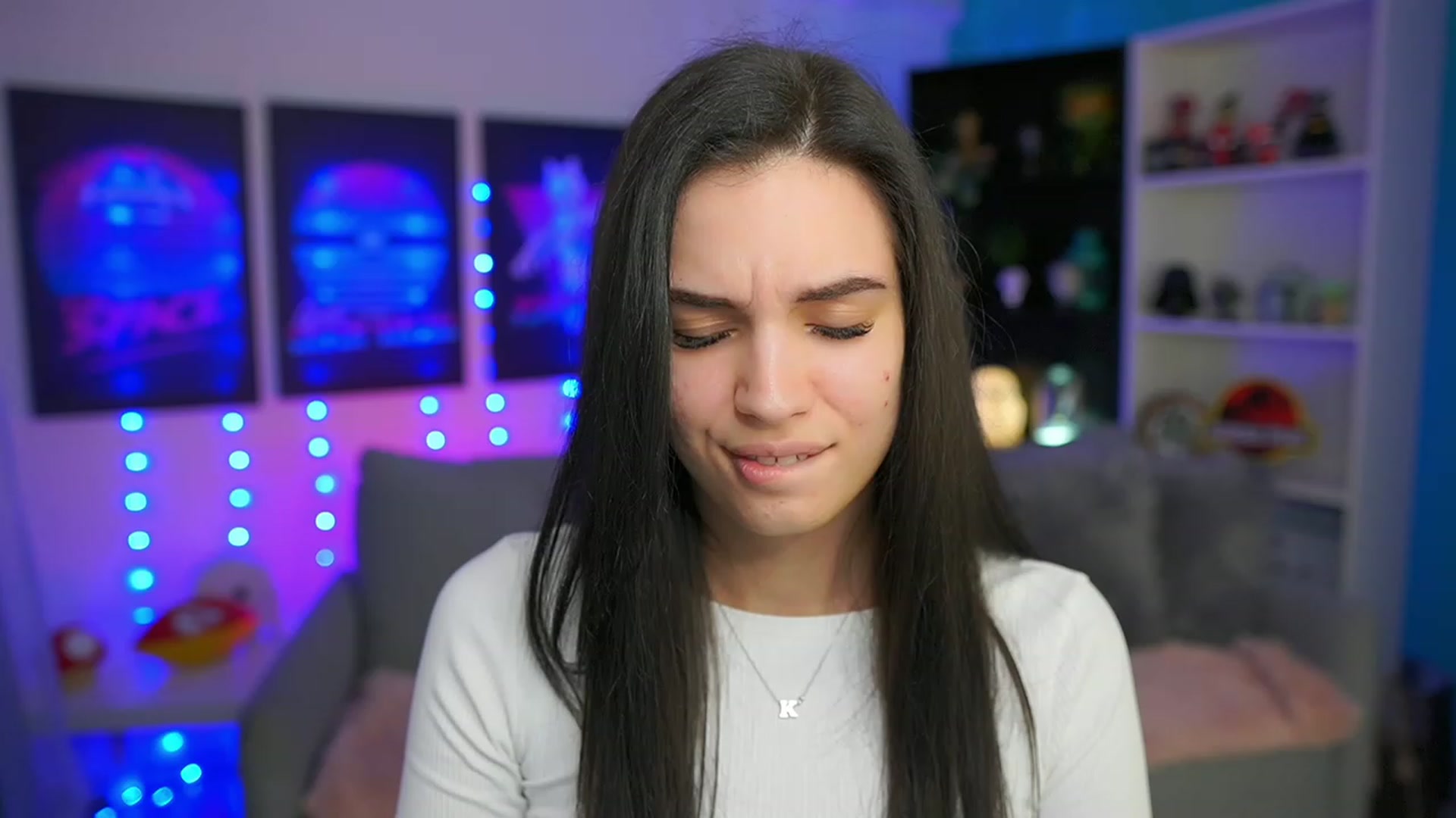 Gallery image thumbnail from Kylie_Quinn's myfreecams stream on, 03/19/2023, 20:36 image 6 of 20