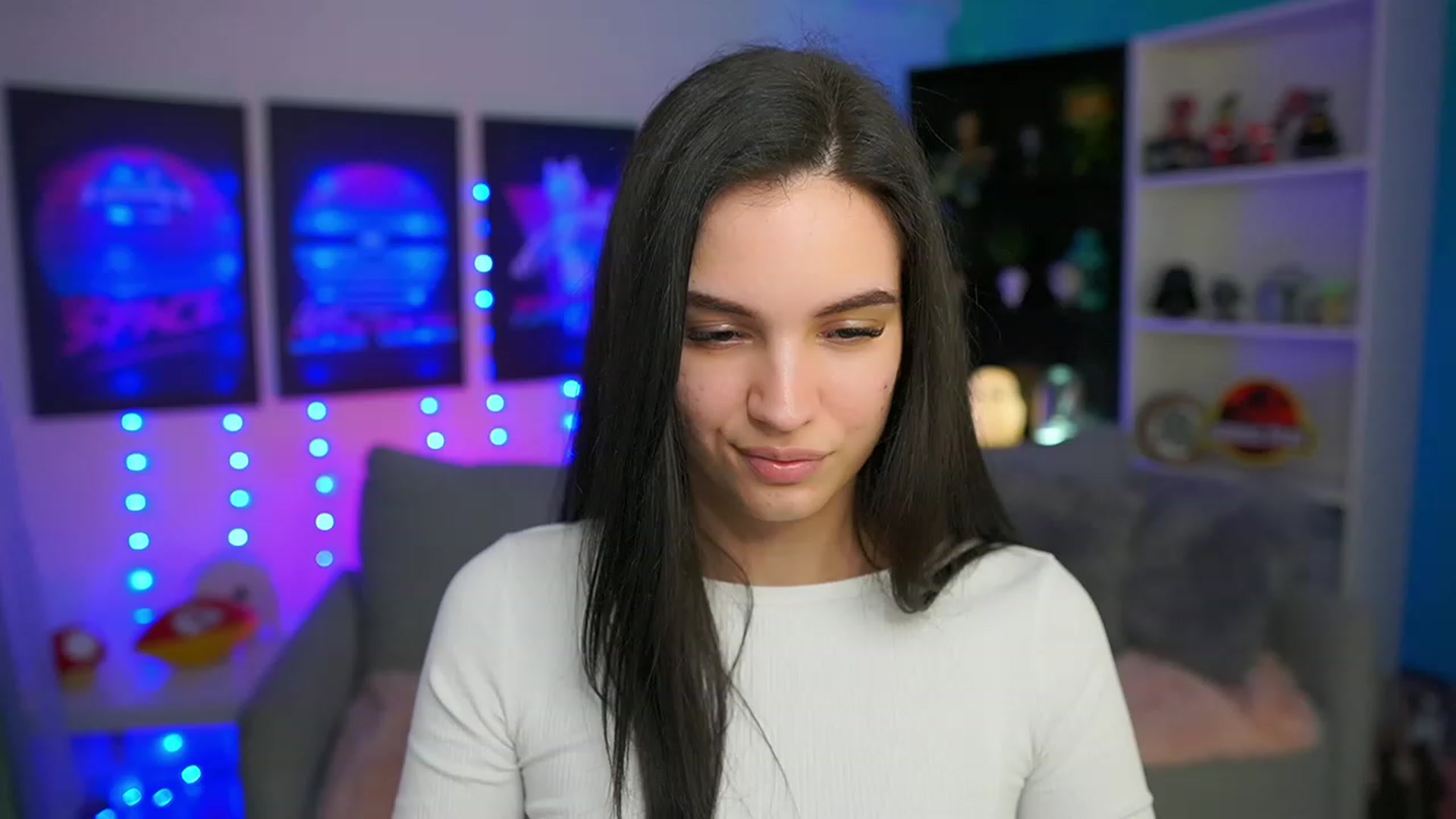 Gallery image thumbnail from Kylie_Quinn's myfreecams stream on, 03/20/2023, 01:44 image 9 of 20