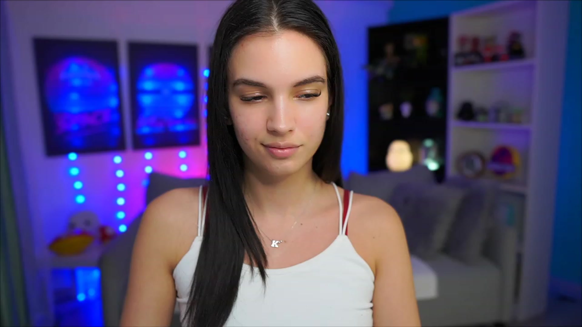 Gallery image thumbnail from Kylie_Quinn's myfreecams stream on, 03/22/2023, 22:51 image 10 of 20