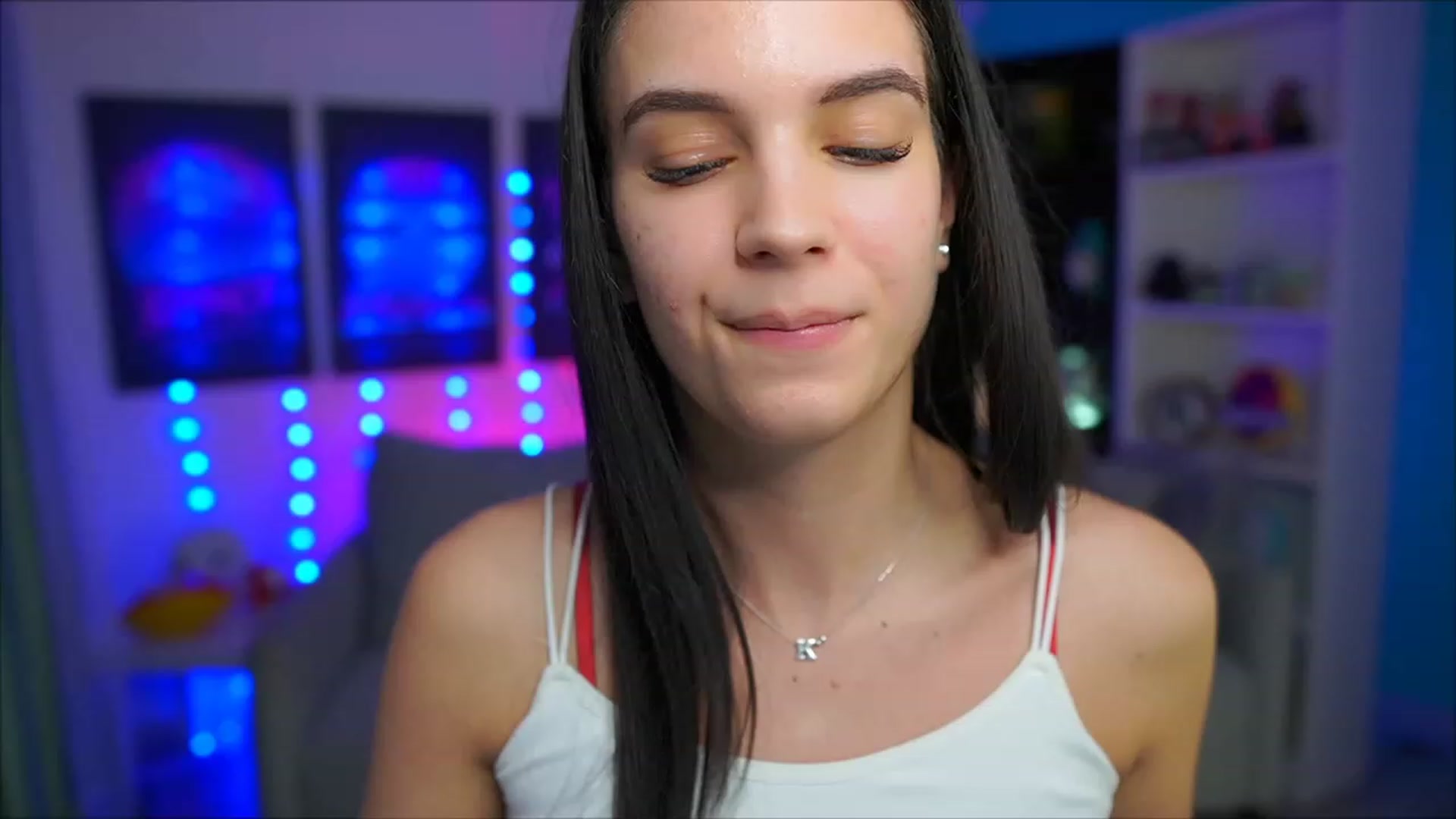 Gallery image thumbnail from Kylie_Quinn's myfreecams stream on, 03/22/2023, 22:51 image 13 of 20