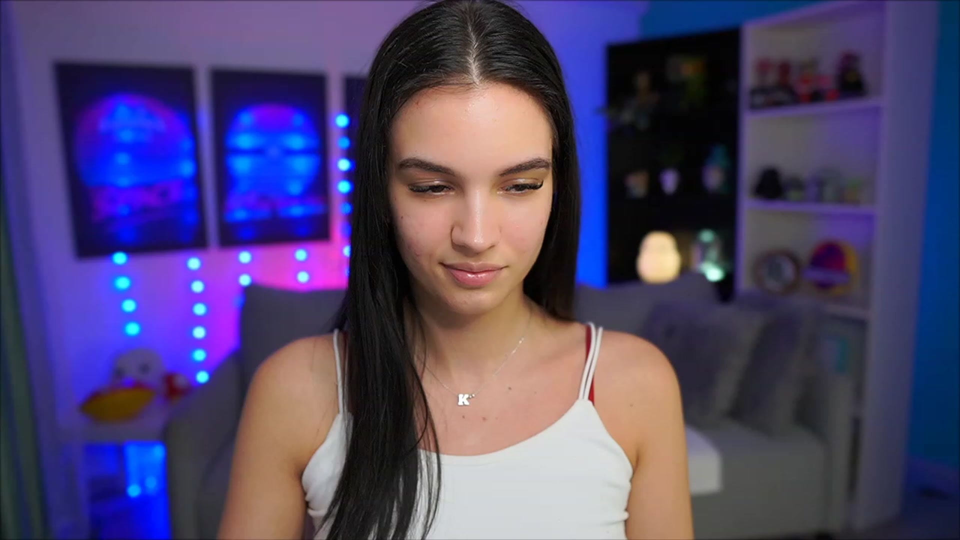 Gallery image thumbnail from Kylie_Quinn's myfreecams stream on, 03/22/2023, 22:51 image 9 of 20