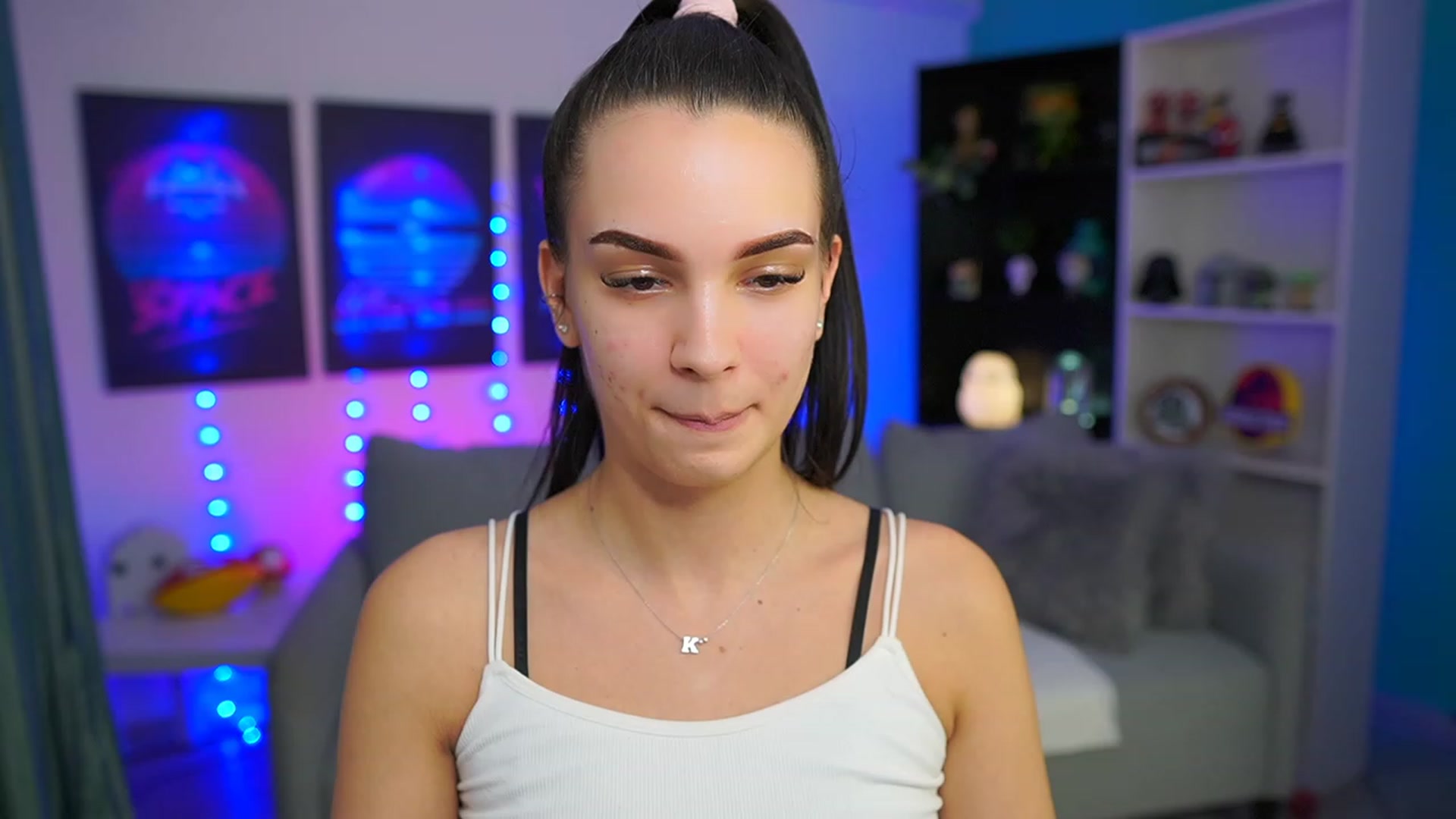 Gallery image thumbnail from Kylie_Quinn's myfreecams stream on, 03/25/2023, 22:03 image 4 of 20