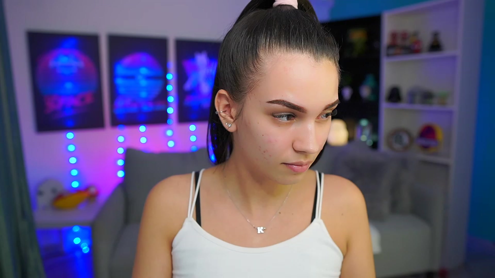 Gallery image thumbnail from Kylie_Quinn's myfreecams stream on, 03/25/2023, 22:03 image 20 of 20