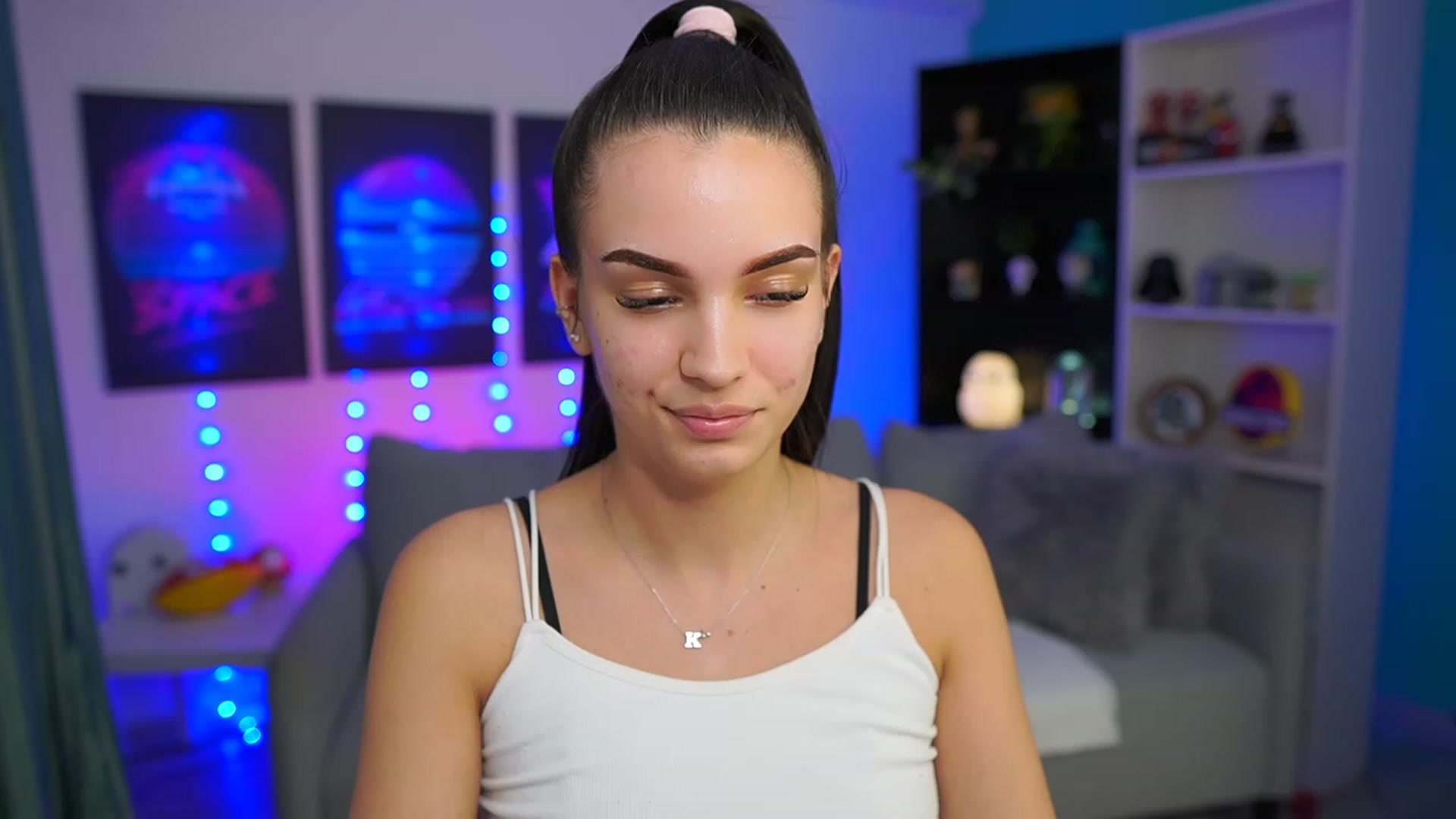 Gallery image thumbnail from Kylie_Quinn's myfreecams stream on, 03/25/2023, 22:46 image 4 of 20