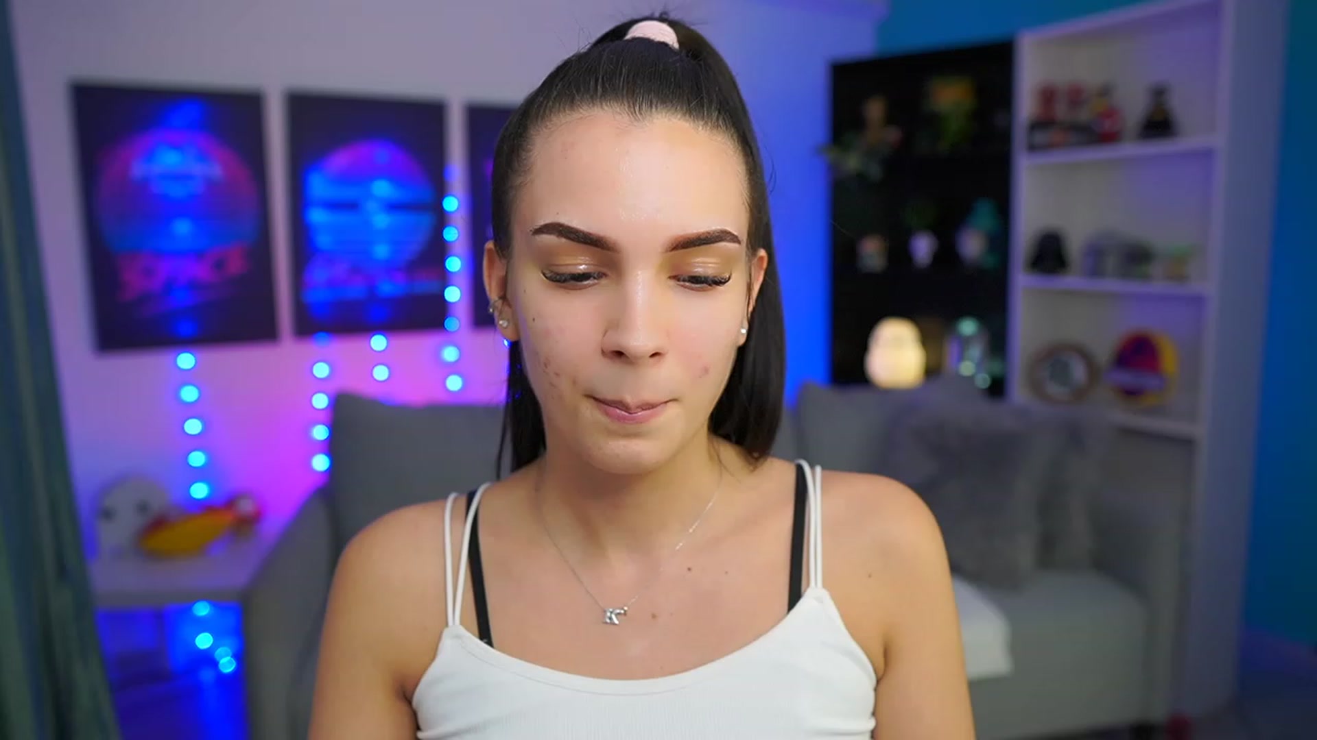 Gallery image thumbnail from Kylie_Quinn's myfreecams stream on, 03/25/2023, 22:46 image 17 of 20