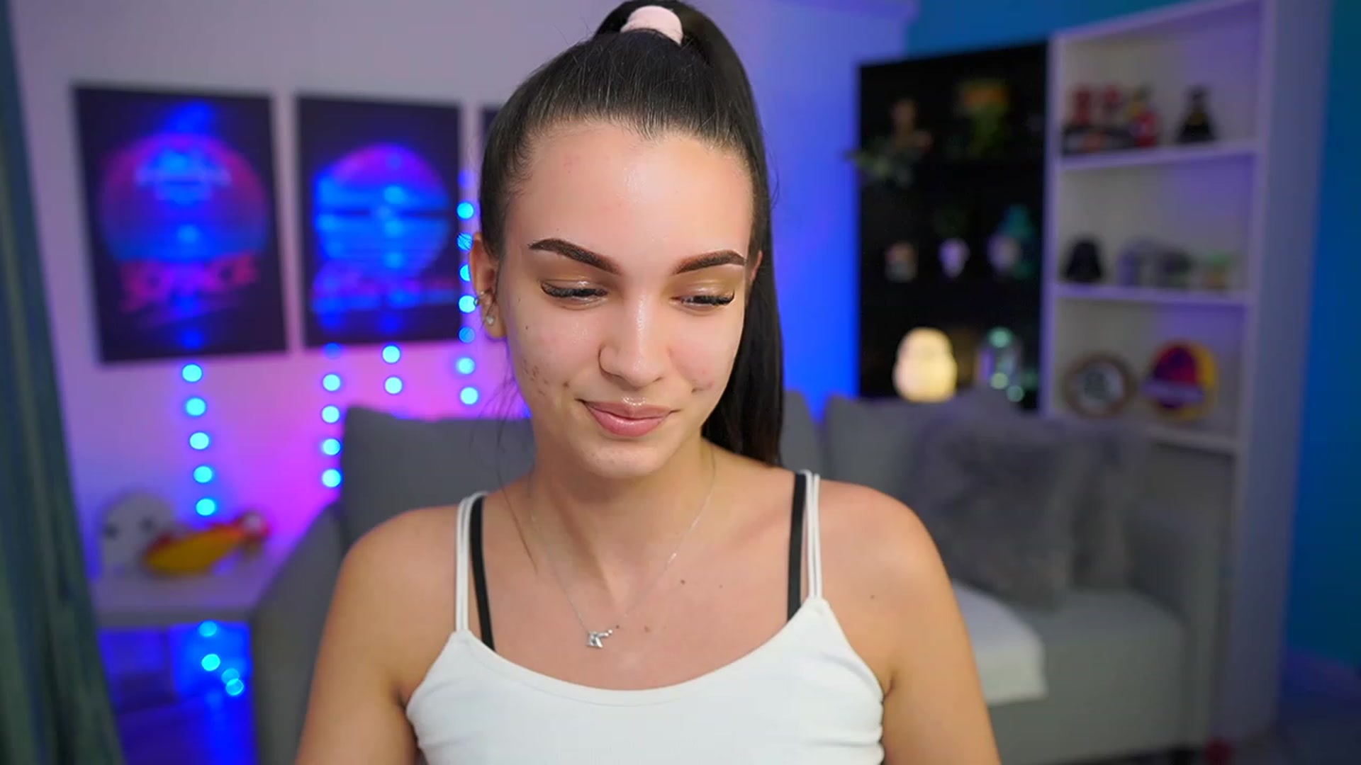 Gallery image thumbnail from Kylie_Quinn's myfreecams stream on, 03/25/2023, 22:46 image 15 of 20