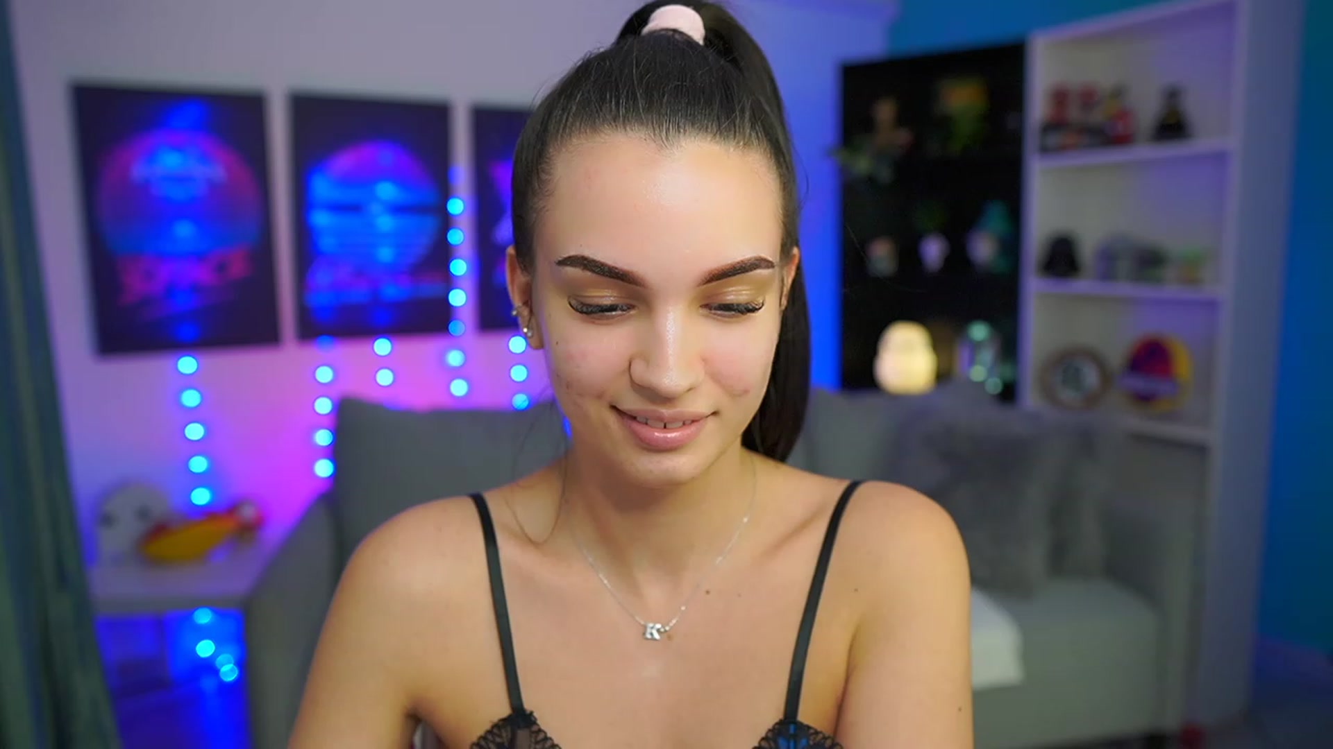 Gallery image thumbnail from Kylie_Quinn's myfreecams stream on, 03/26/2023, 24:36 image 20 of 20