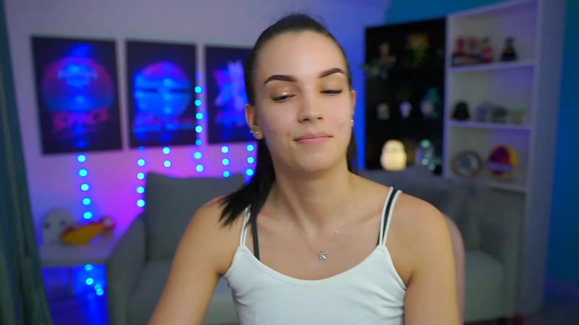 Gallery image thumbnail from Kylie_Quinn's myfreecams stream on, 03/26/2023, 24:36 image 3 of 20