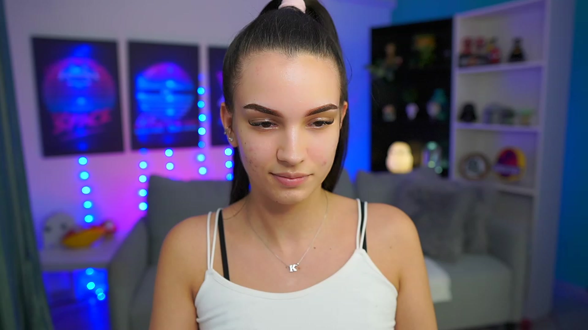 Gallery image thumbnail from Kylie_Quinn's myfreecams stream on, 03/26/2023, 24:36 image 11 of 20