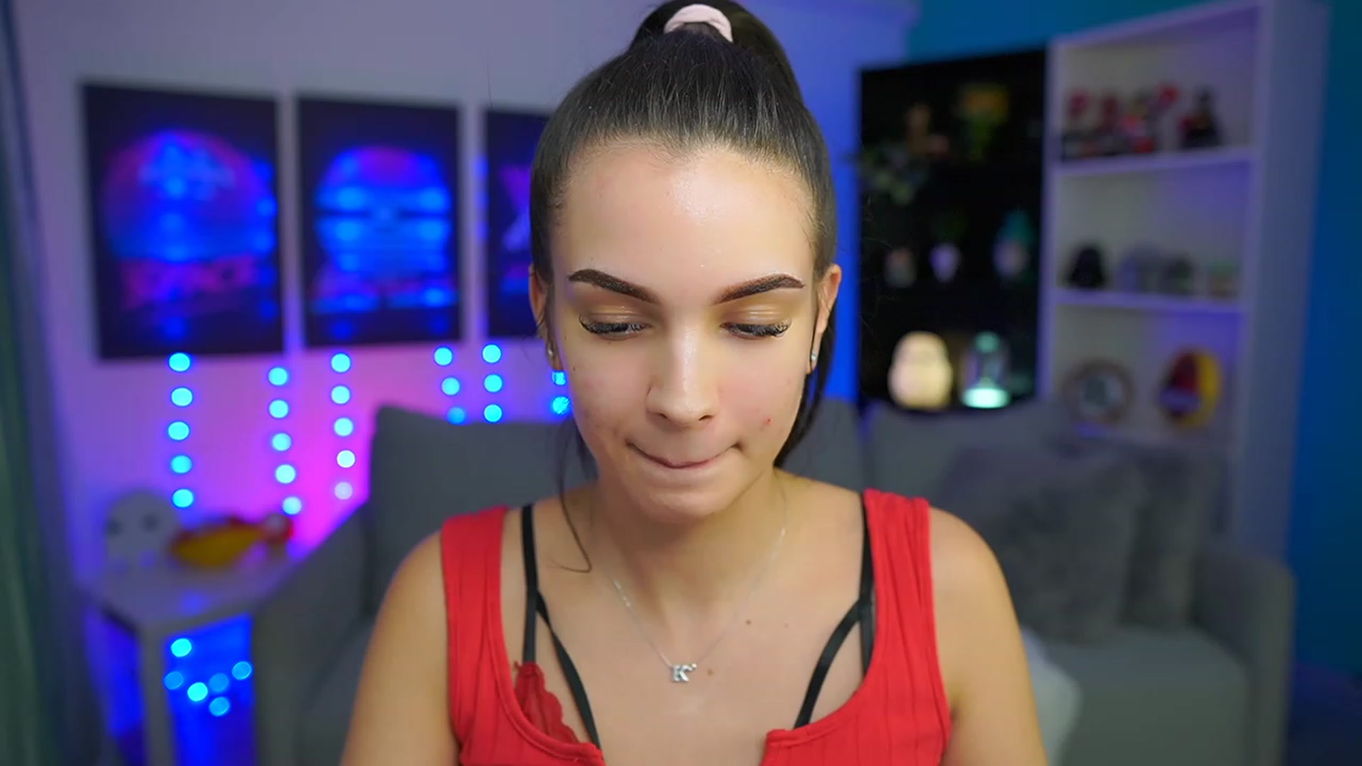 Gallery image thumbnail from Kylie_Quinn's myfreecams stream on, 03/26/2023, 23:27 image 17 of 20