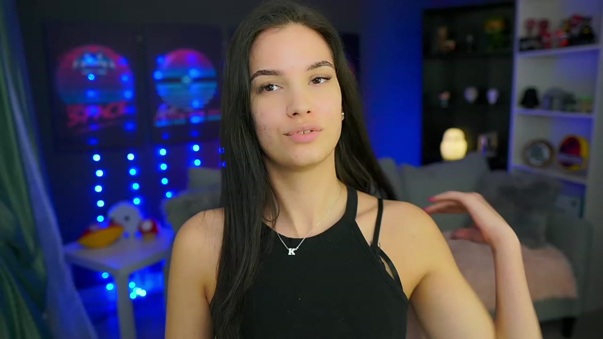 Gallery image thumbnail from Kylie_Quinn's myfreecams stream on, 04/03/2023, 05:02 image 8 of 20