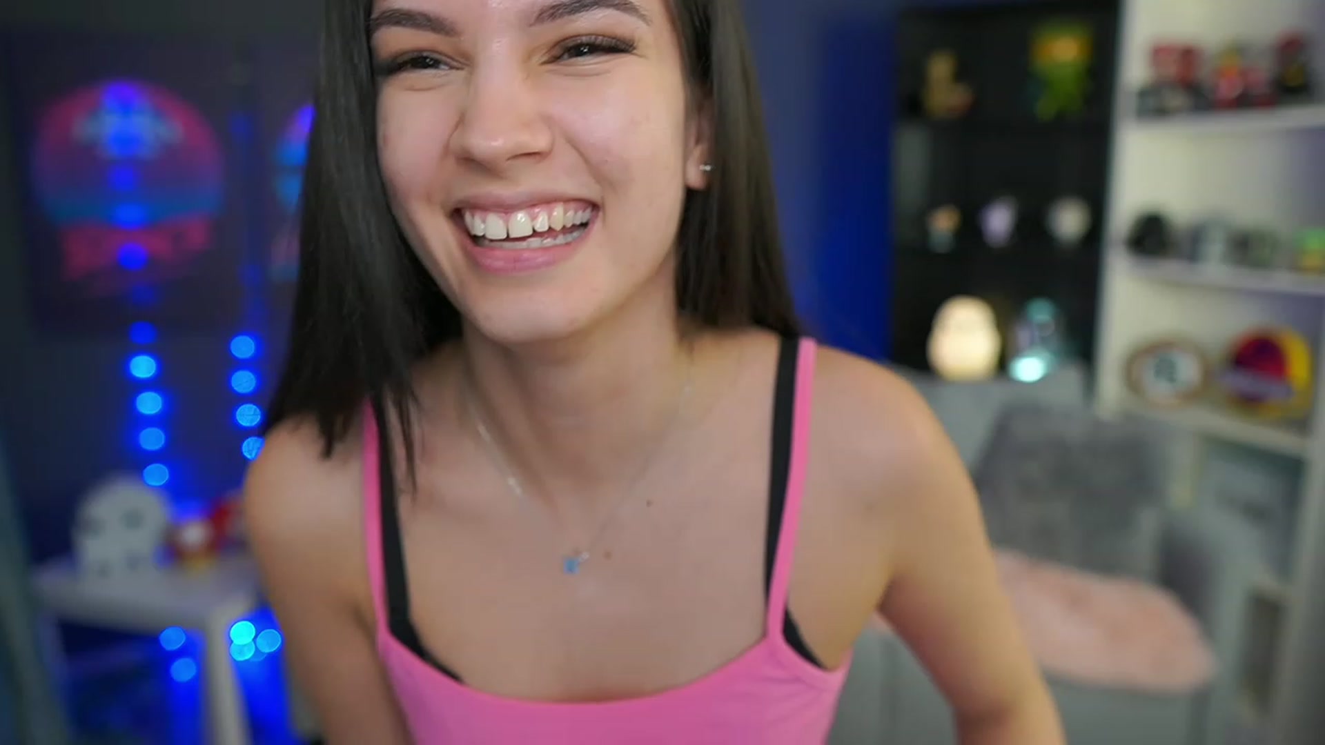 Gallery image thumbnail from Kylie_Quinn's myfreecams stream on, 04/06/2023, 20:13 image 6 of 20