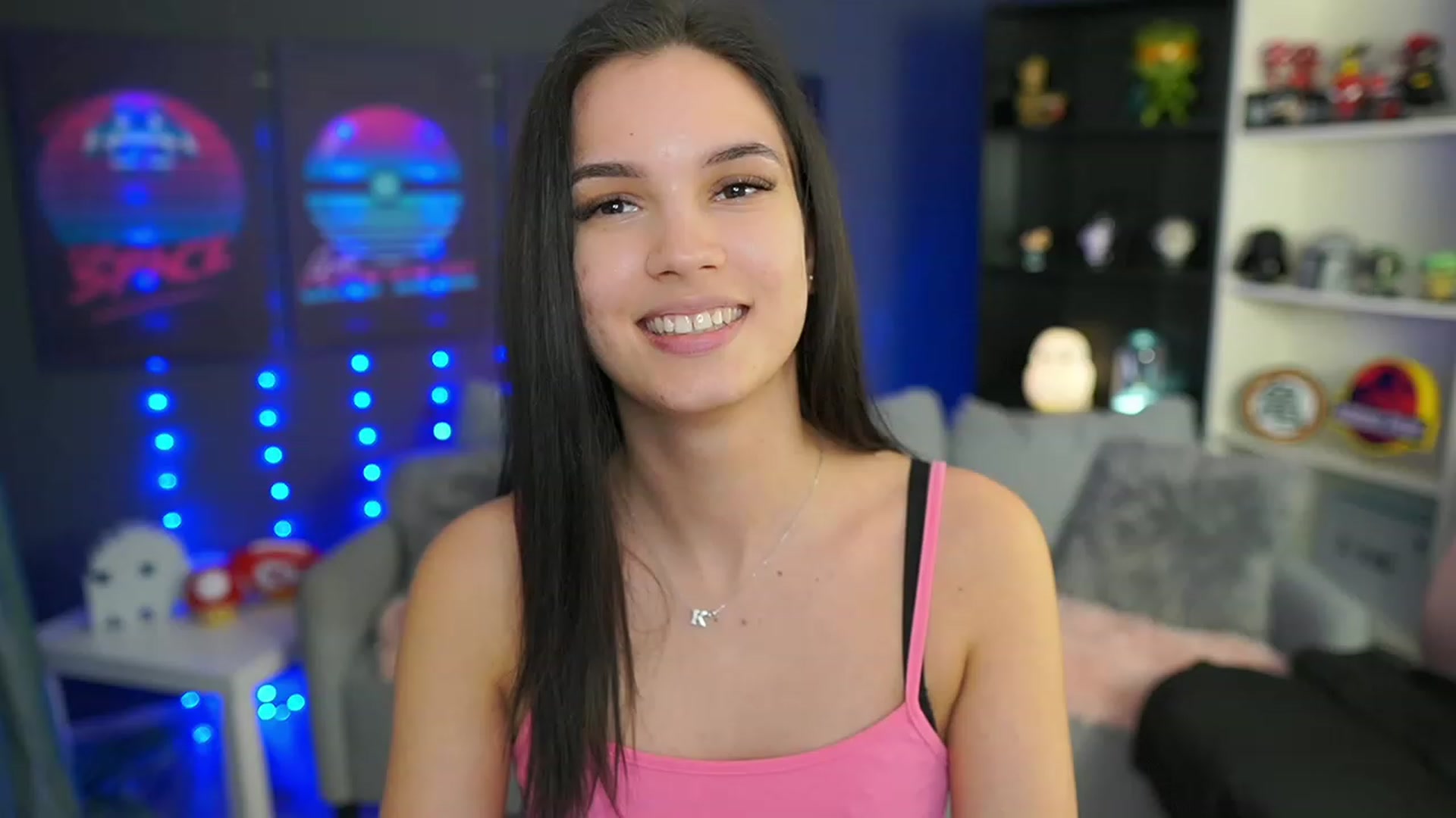 Gallery image thumbnail from Kylie_Quinn's myfreecams stream on, 04/06/2023, 20:36 image 9 of 20