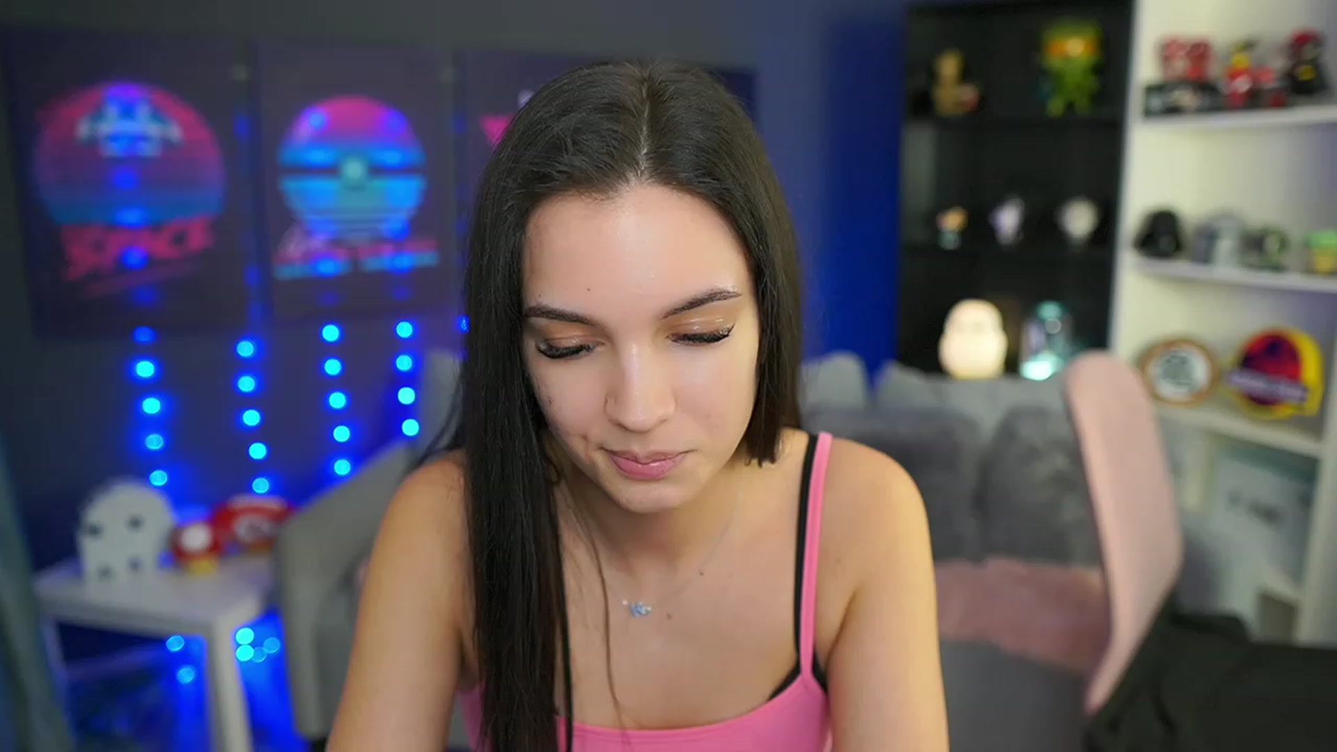 Gallery image thumbnail from Kylie_Quinn's myfreecams stream on, 04/06/2023, 23:34 image 10 of 20