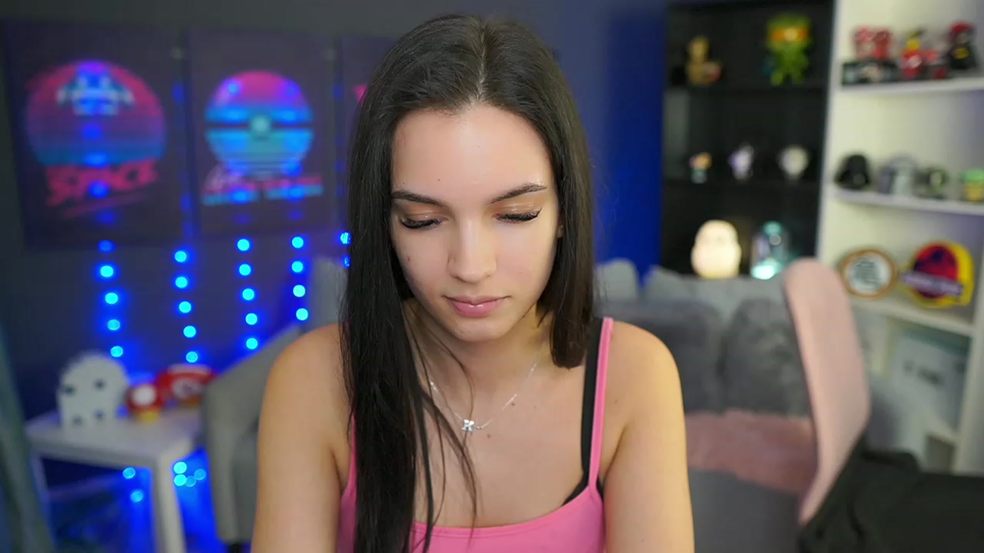 Gallery image thumbnail from Kylie_Quinn's myfreecams stream on, 04/06/2023, 23:34 image 15 of 20