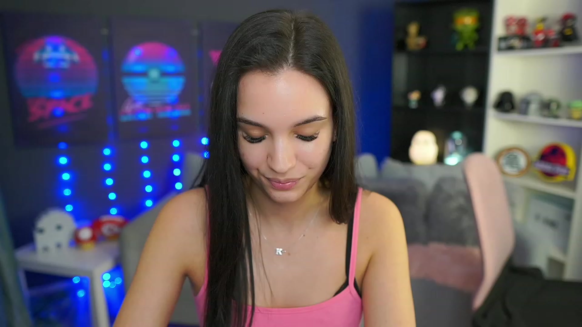 Gallery image thumbnail from Kylie_Quinn's myfreecams stream on, 04/06/2023, 23:34 image 8 of 20