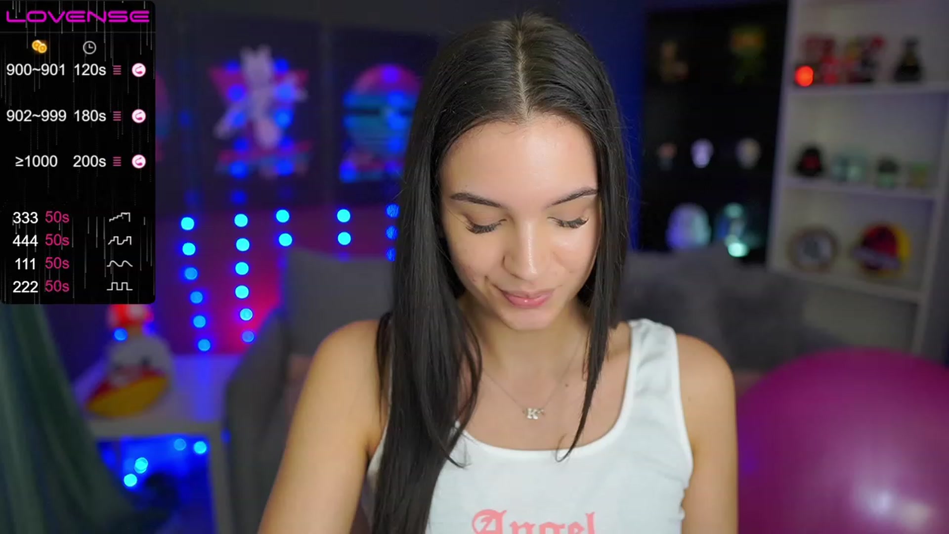 Gallery image thumbnail from Kylie_Quinn's myfreecams stream on, 04/17/2023, 24:20 image 17 of 20