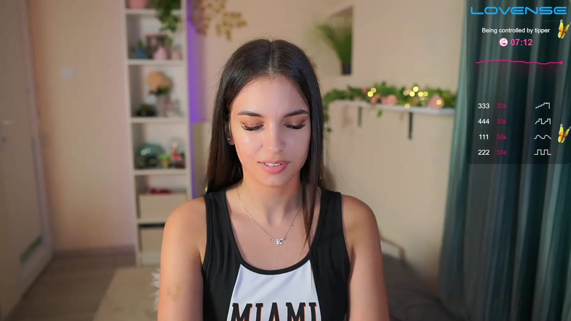 Gallery image thumbnail from Kylie_Quinn's myfreecams stream on, 05/28/2023, 20:03 image 14 of 20