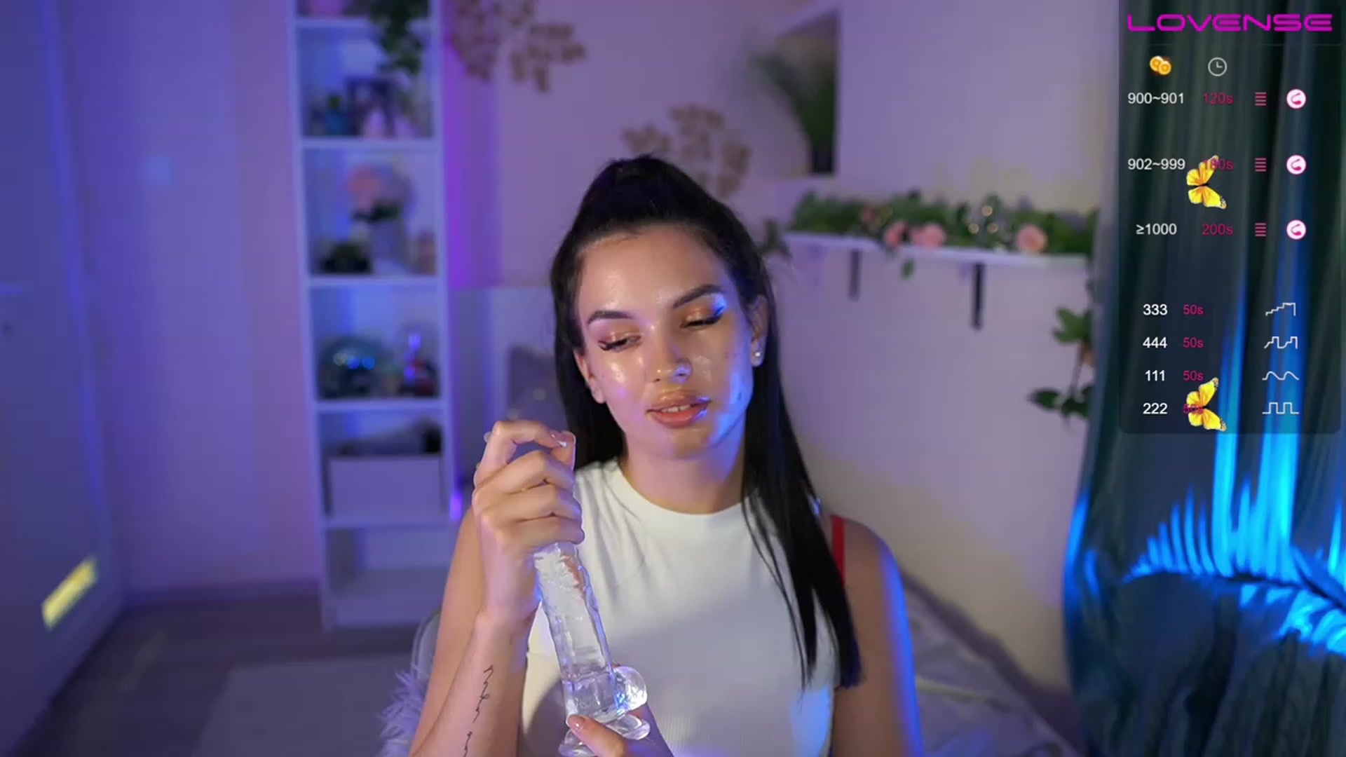 Gallery image thumbnail from Kylie_Quinn's myfreecams stream on, 06/20/2023, 14:37 image 7 of 20