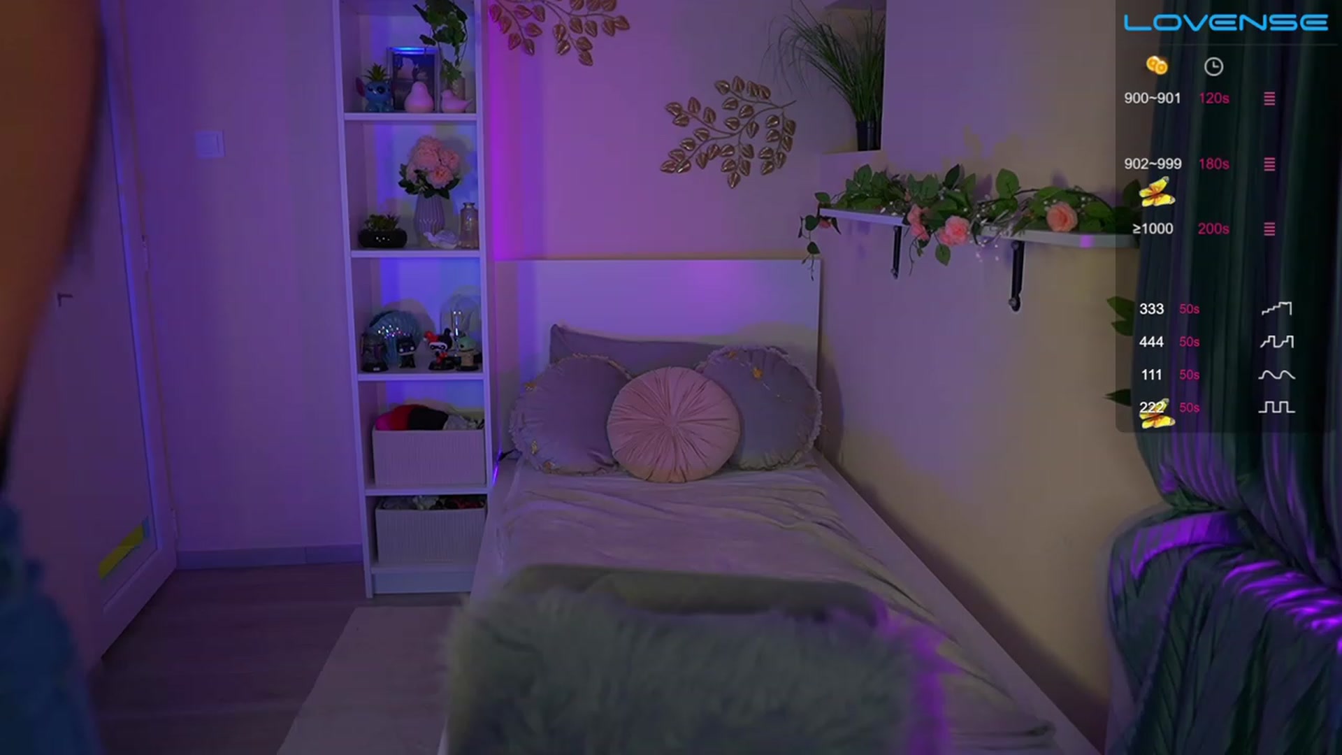 Gallery image thumbnail from Kylie_Quinn's myfreecams stream on, 07/16/2023, 19:18 image 1 of 20