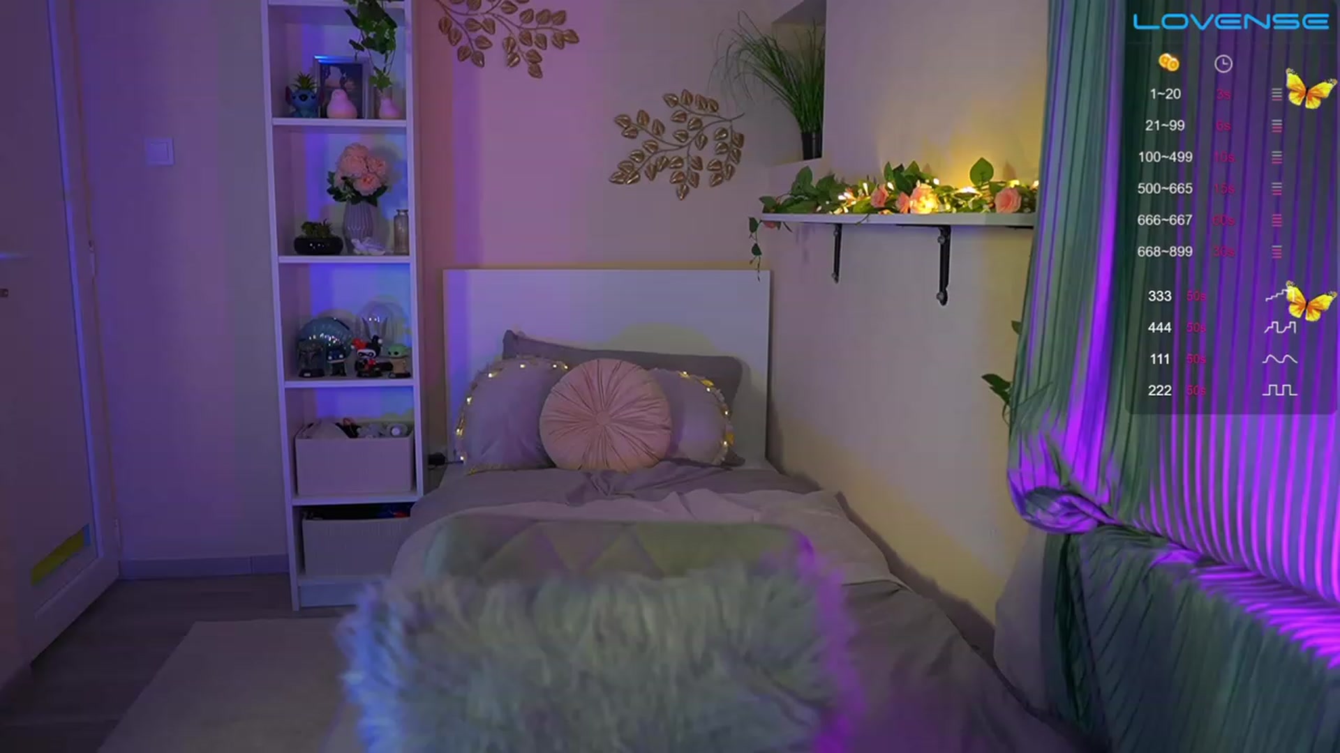 Gallery image thumbnail from Kylie_Quinn's myfreecams stream on, 08/18/2023, 24:50 image 3 of 20