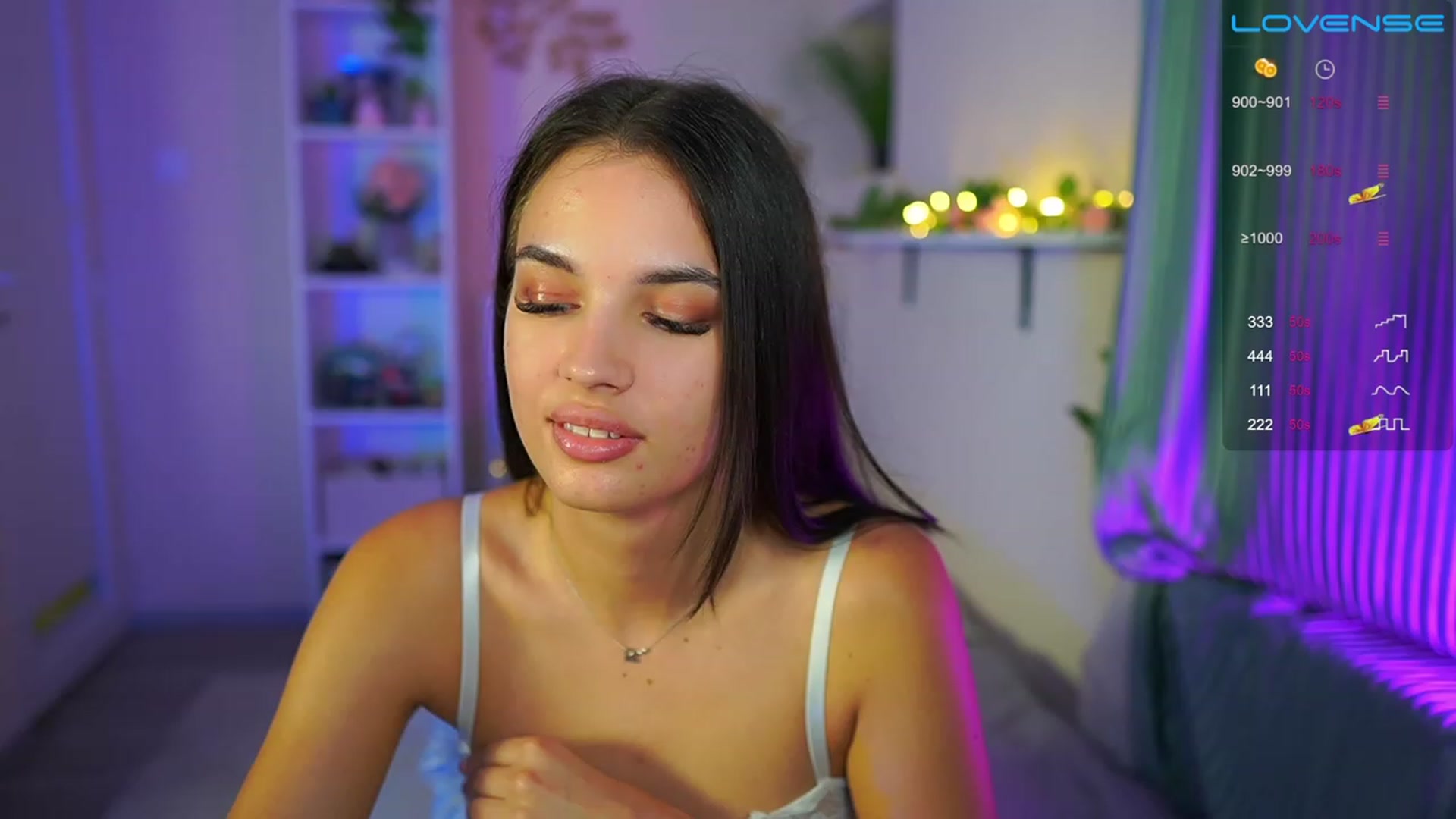 Gallery image thumbnail from Kylie_Quinn's myfreecams stream on, 08/18/2023, 24:50 image 16 of 20