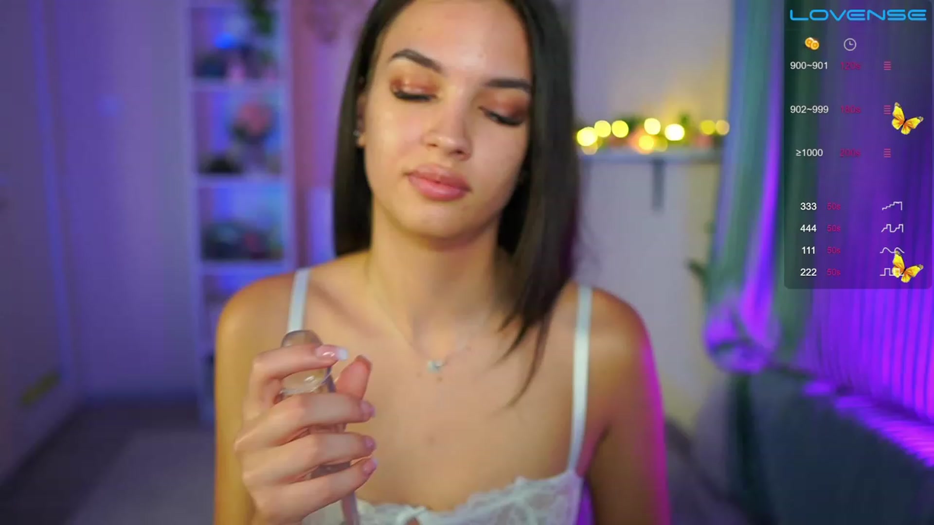 Gallery image thumbnail from Kylie_Quinn's myfreecams stream on, 08/18/2023, 24:50 image 1 of 20