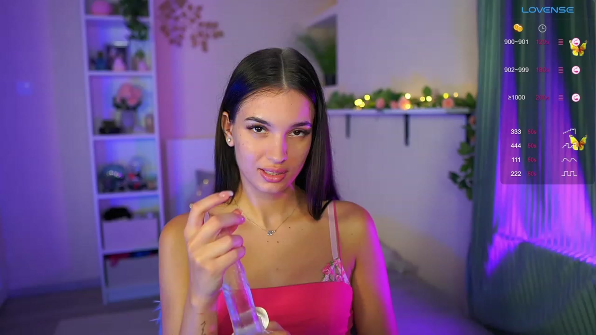 Gallery image thumbnail from Kylie_Quinn's myfreecams stream on, 08/20/2023, 22:35 image 4 of 20