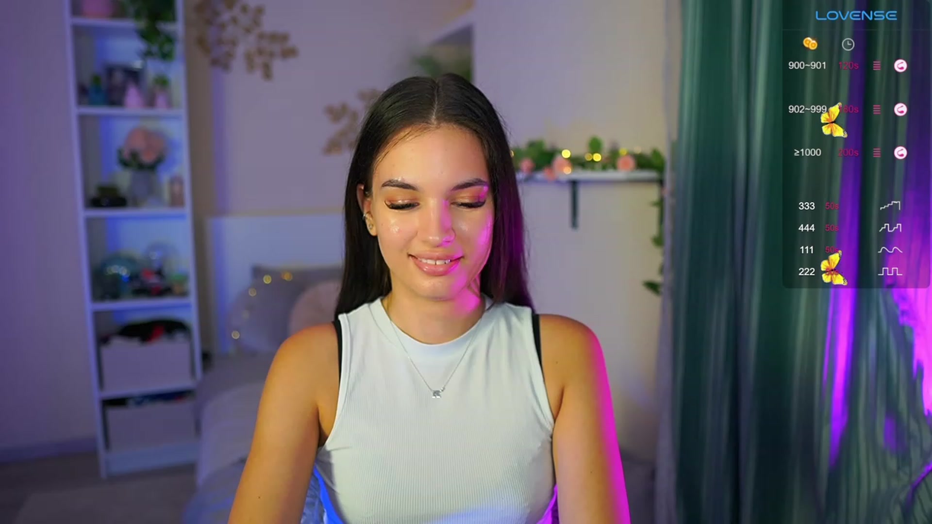 Gallery image thumbnail from Kylie_Quinn's myfreecams stream on, 08/25/2023, 21:04 image 15 of 20