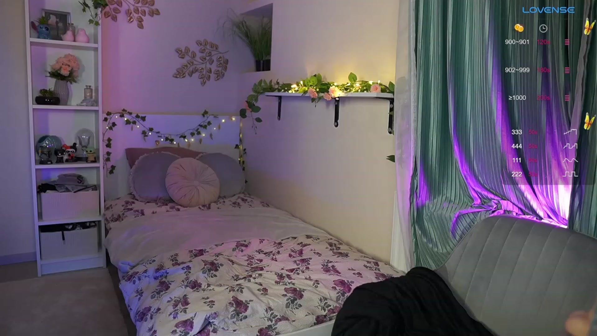 Gallery image thumbnail from Kylie_Quinn's myfreecams stream on, 10/04/2023, 20:11 image 18 of 20