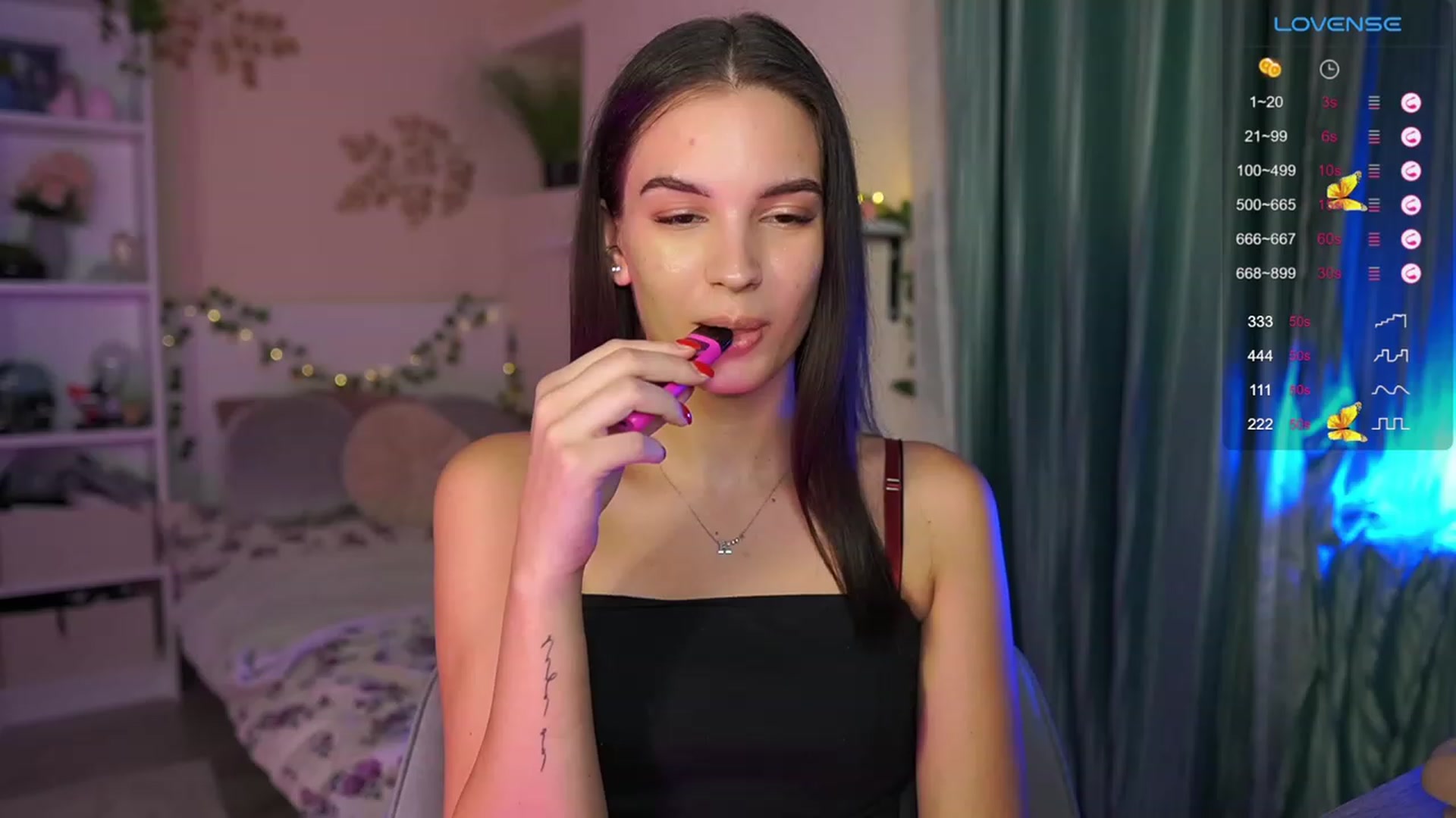 Gallery image thumbnail from Kylie_Quinn's myfreecams stream on, 10/08/2023, 21:41 image 7 of 20