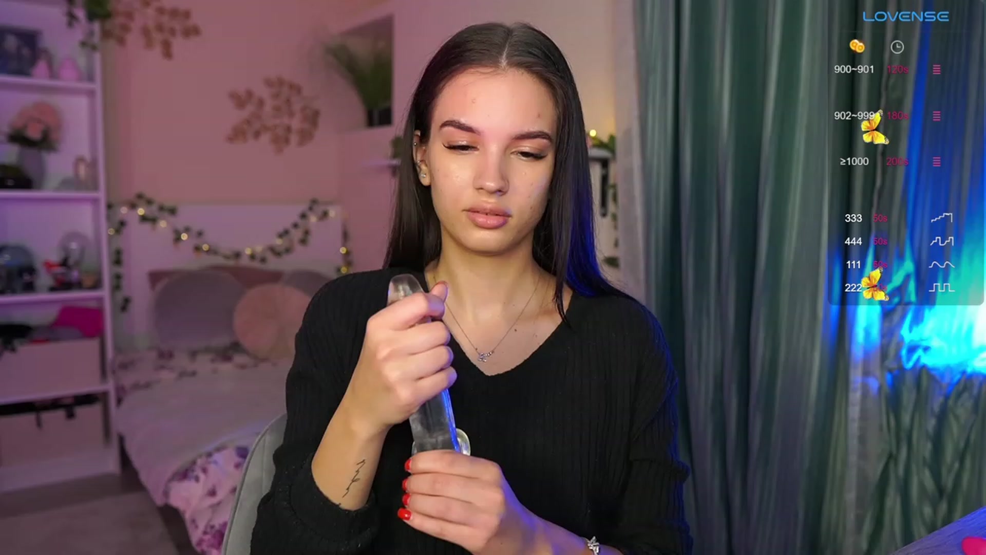 Gallery image thumbnail from Kylie_Quinn's myfreecams stream on, 10/10/2023, 19:04 image 9 of 20